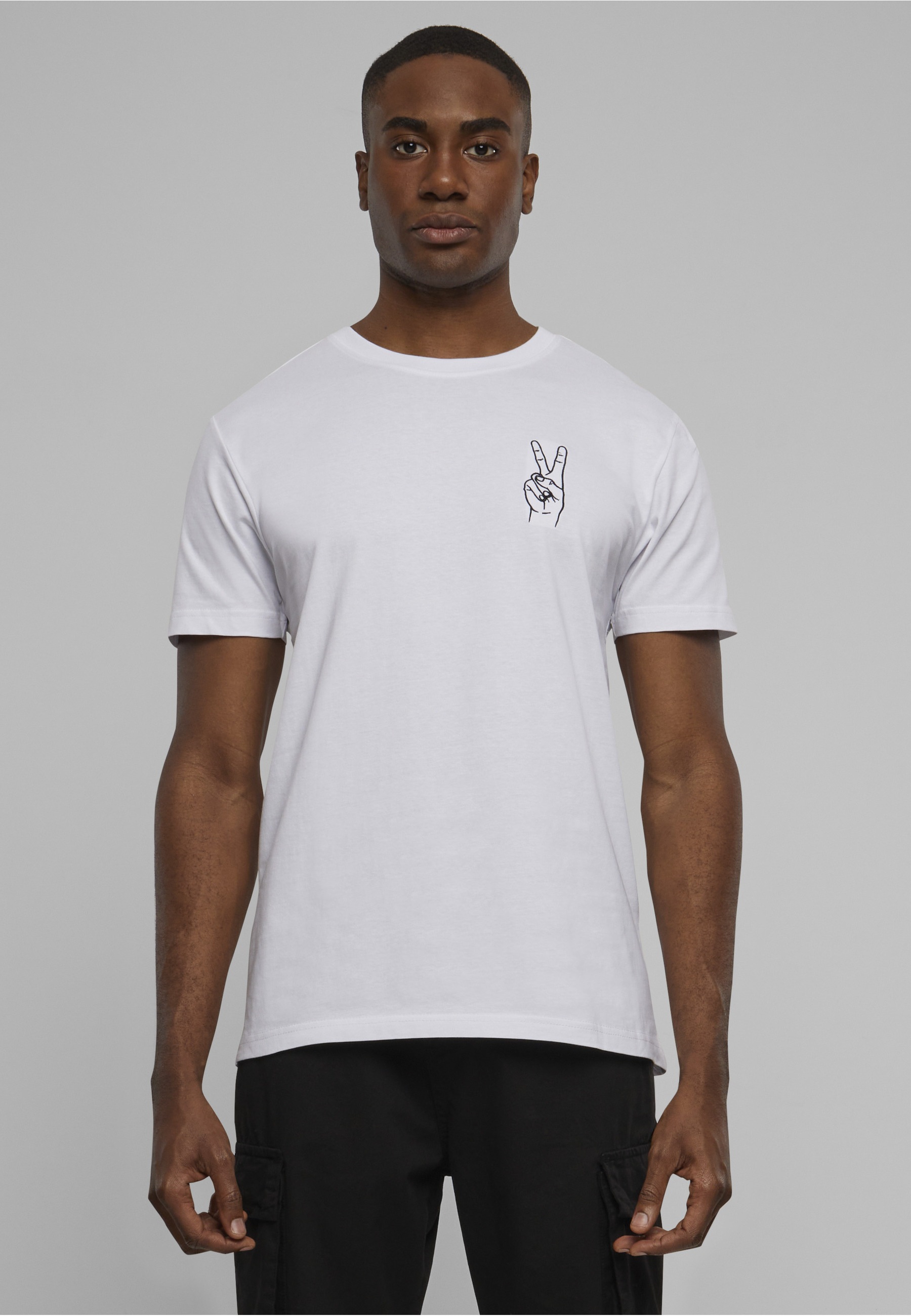 MisterTee T-Shirt »MisterTee Herren Peace Sign Tee EMB« 1 Stk.