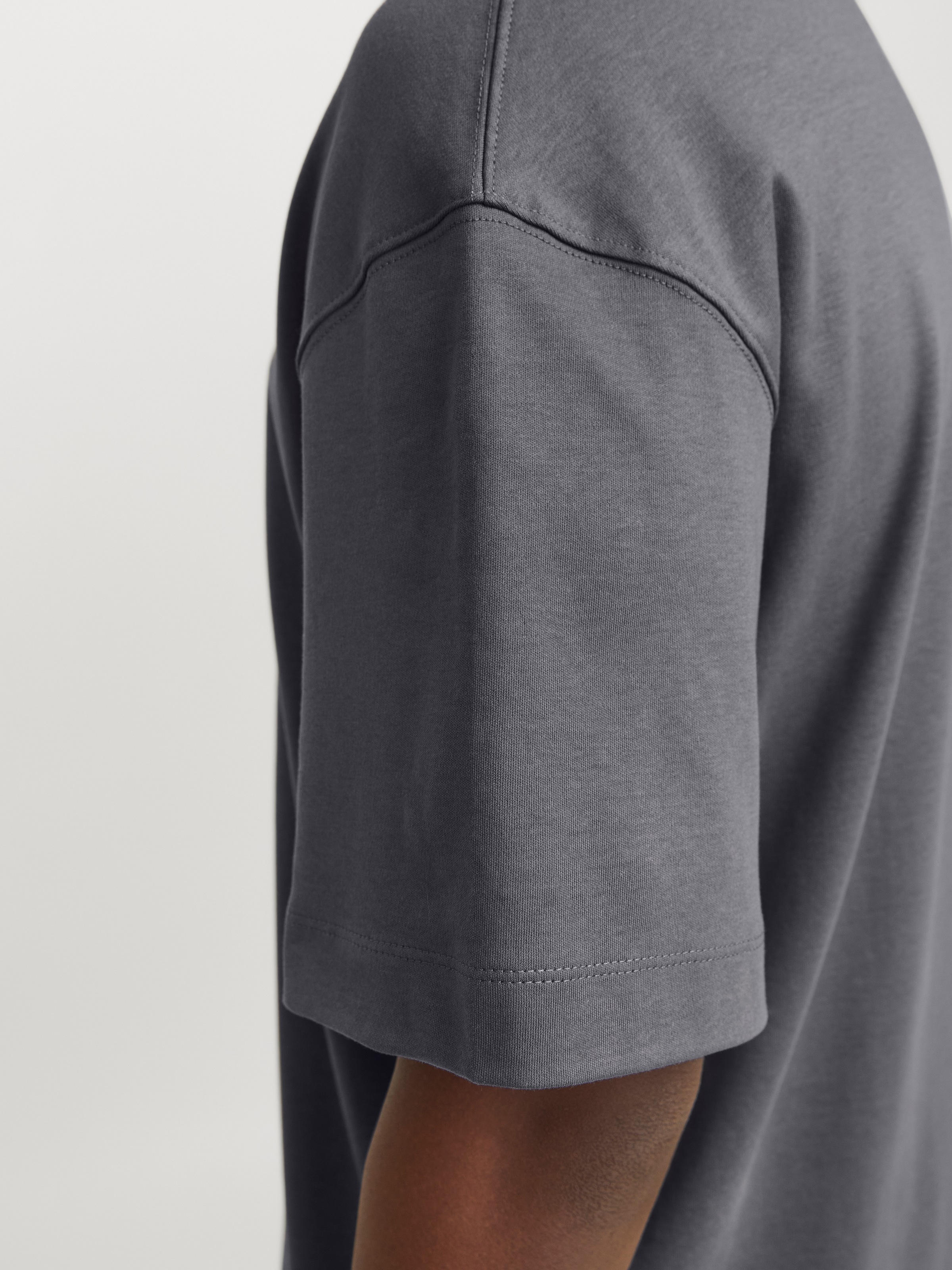 Jack & Jones Rundhalsshirt »JJEURBAN EDGE TEE SS O-NECK NOOS«, mit Rundhalsausschnitt