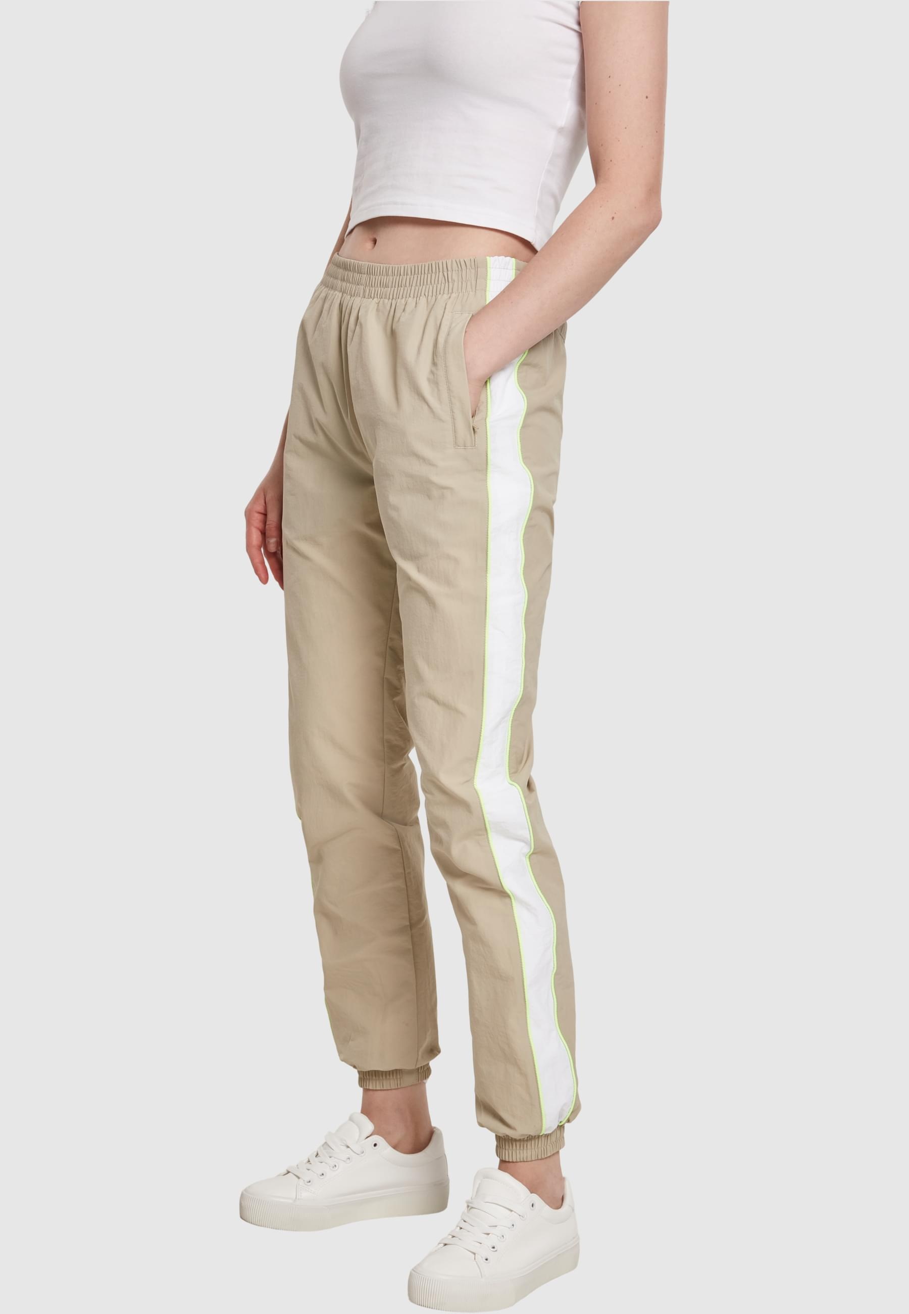 URBAN CLASSICS Jogginghose »Urban Classics Damen Ladies Piped Track Pants«, (1 tlg.)