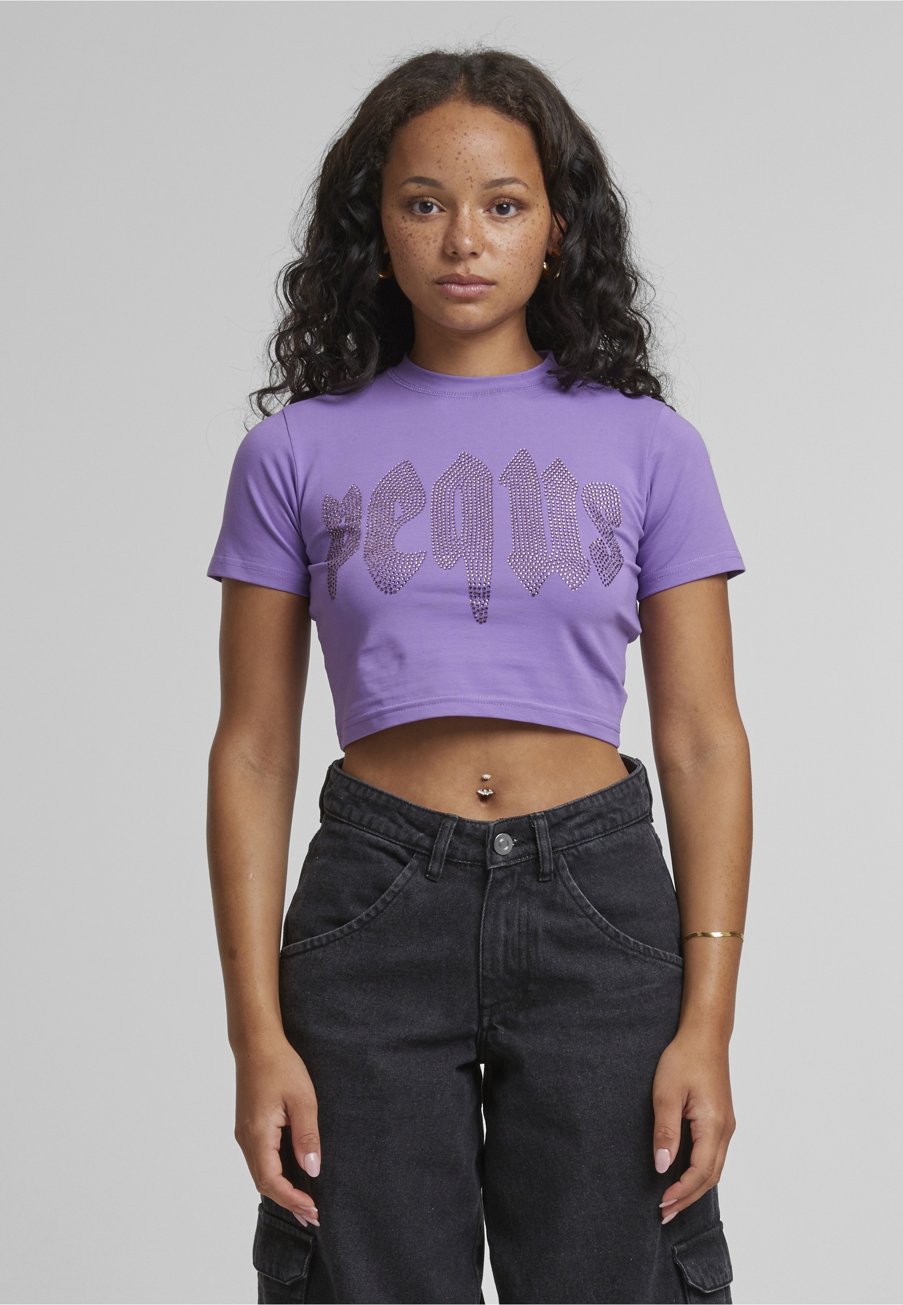 PEQUS T-Shirt »PEQUS PEQUS Rhinestone Mythic Logo Top« 1 Stk.
