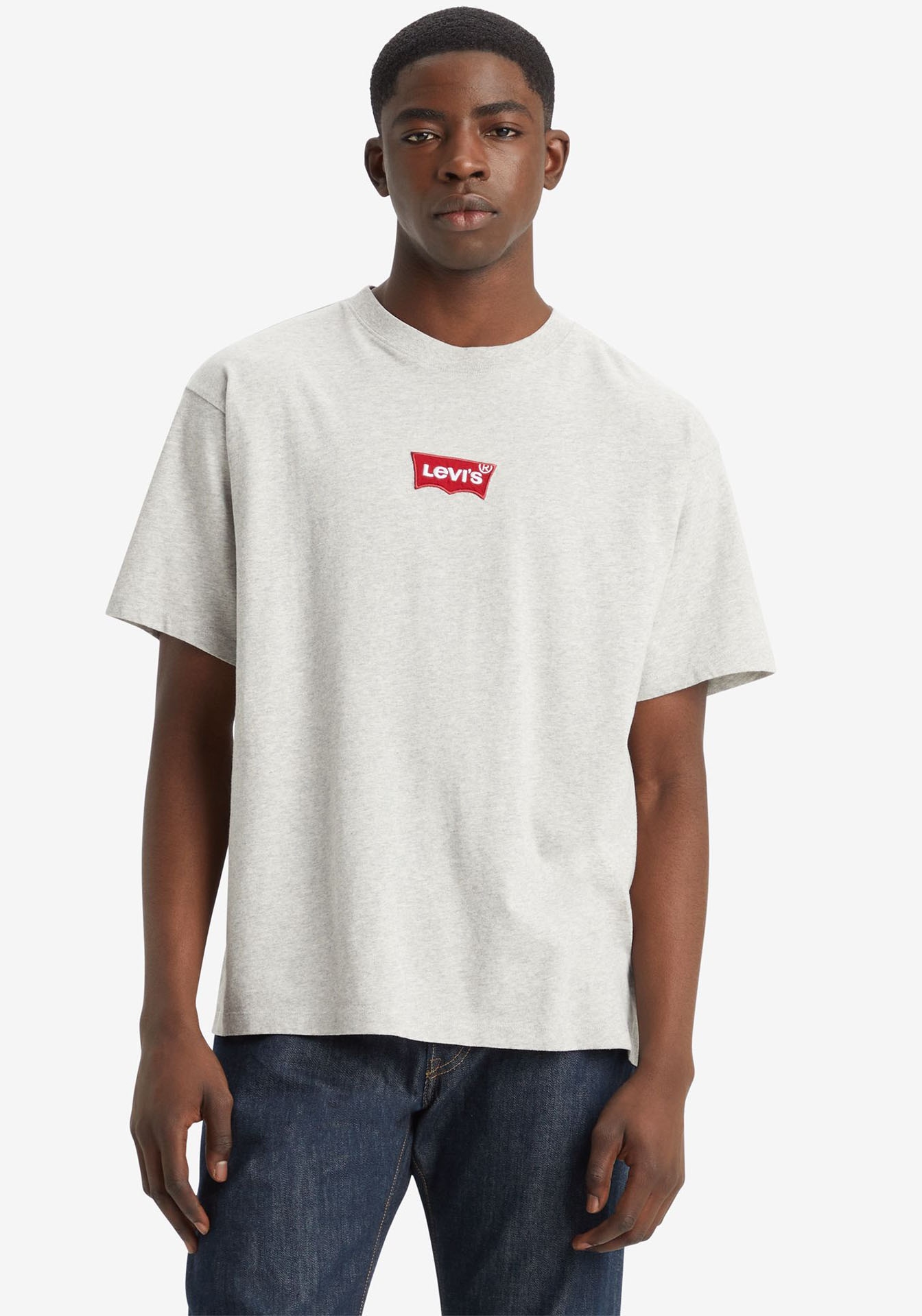 Levi's® T-Shirt »SEVINTAGE«, mit Logo-Aufnäher auf der Brust