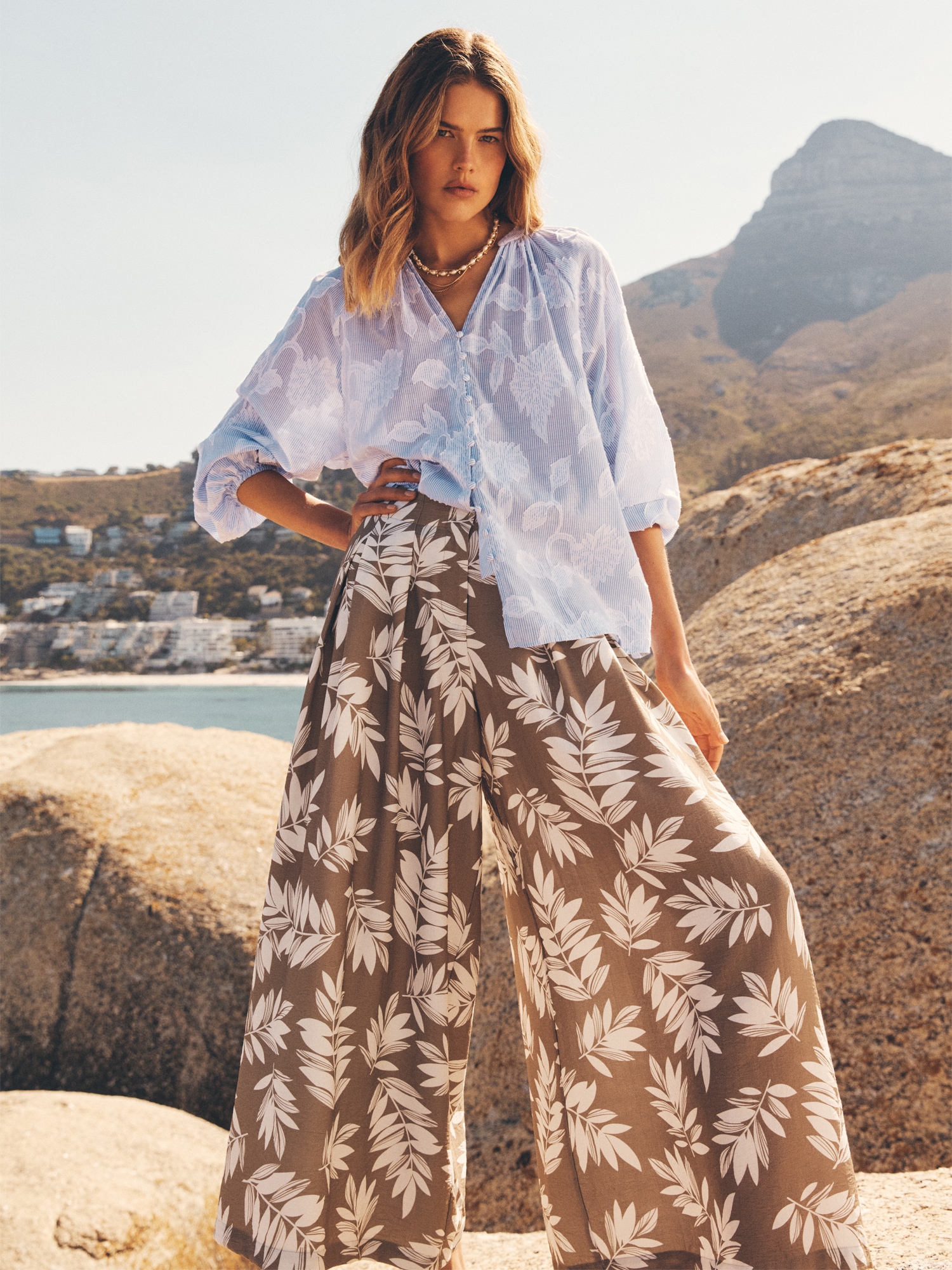 Apricot Culotte »Plissierte Culotte-Hose«  mit Blattmuster