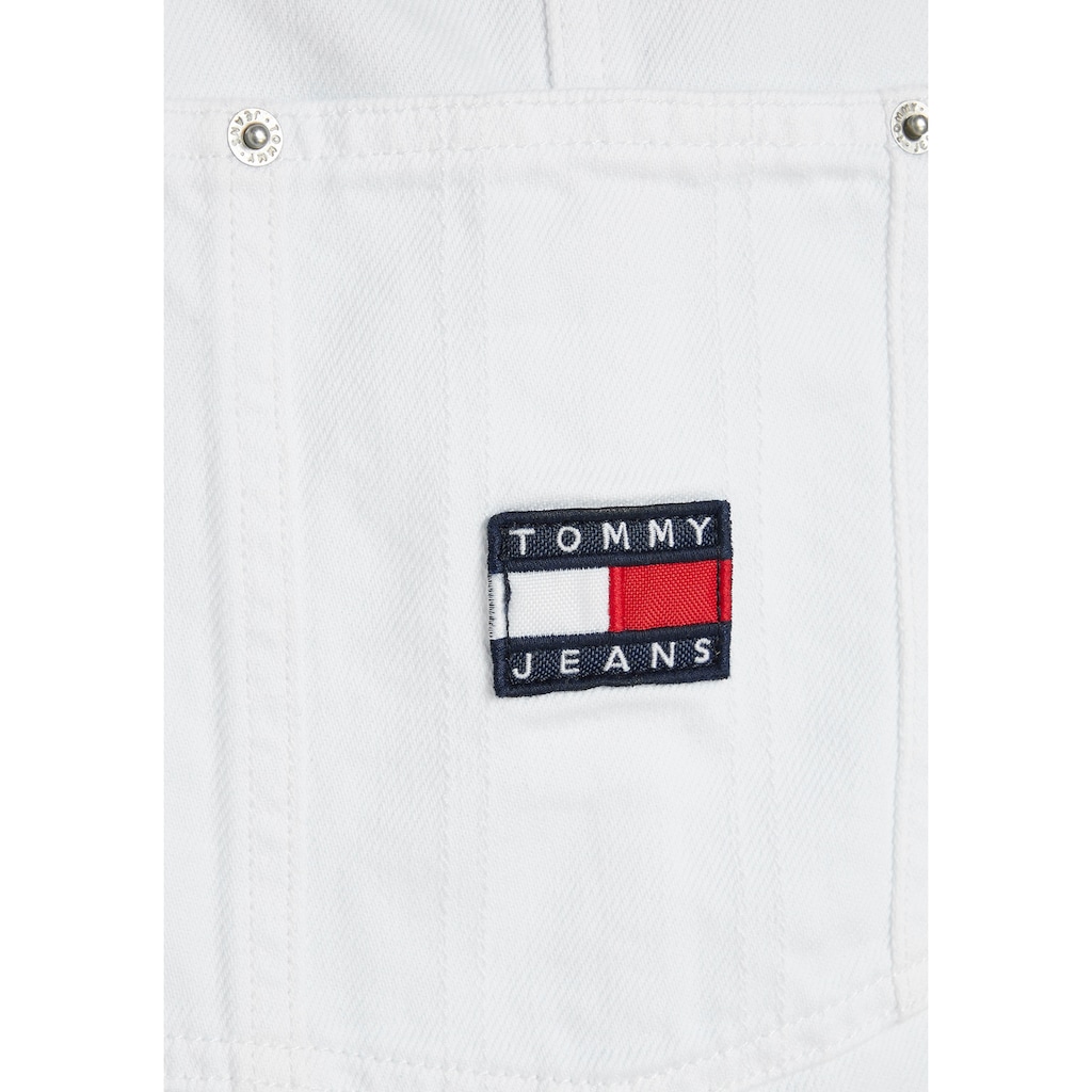 Tommy Jeans Latzkleid »DUNGAREE DRESS BG7099« mit bedruckten Trägern NQ9309