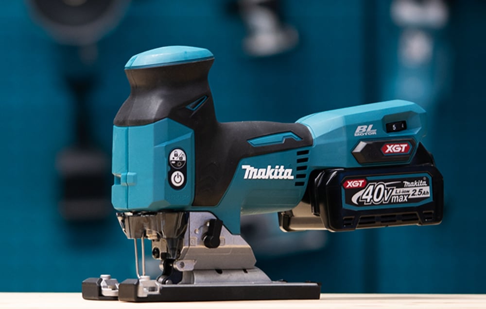Makita Akku-Pendelhubstichsäge »»JV001GZ««, (XGT, 40V max., 135 mm, 800 - 3.500 min-1), ohne Akku, ohne Ladegerät