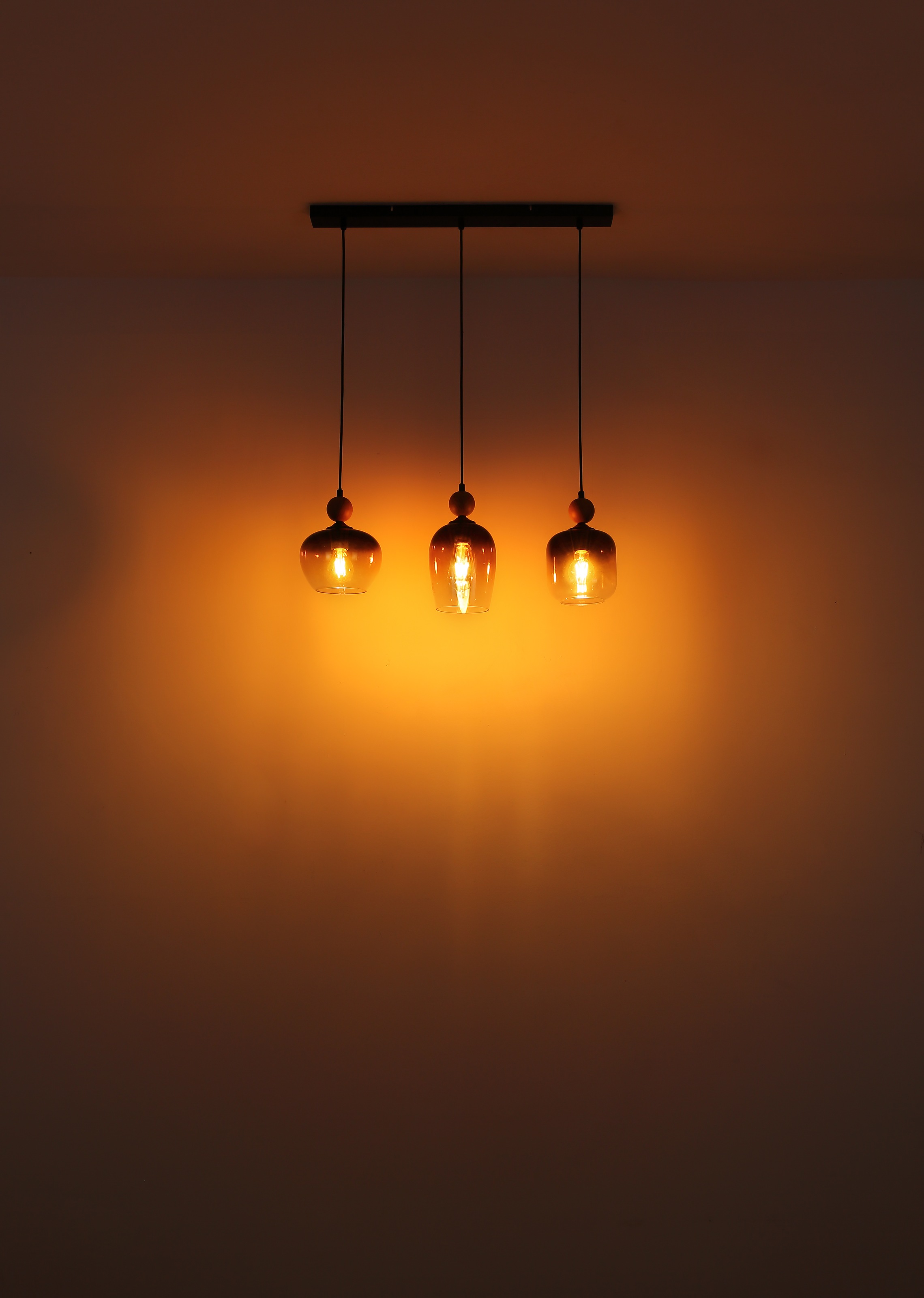 GLOBO LIGHTING Hängeleuchte »COMMY« E27 1 Stk. Hängelampe schwarz holzoptik Glas rauchfarben amber klar verlaufend