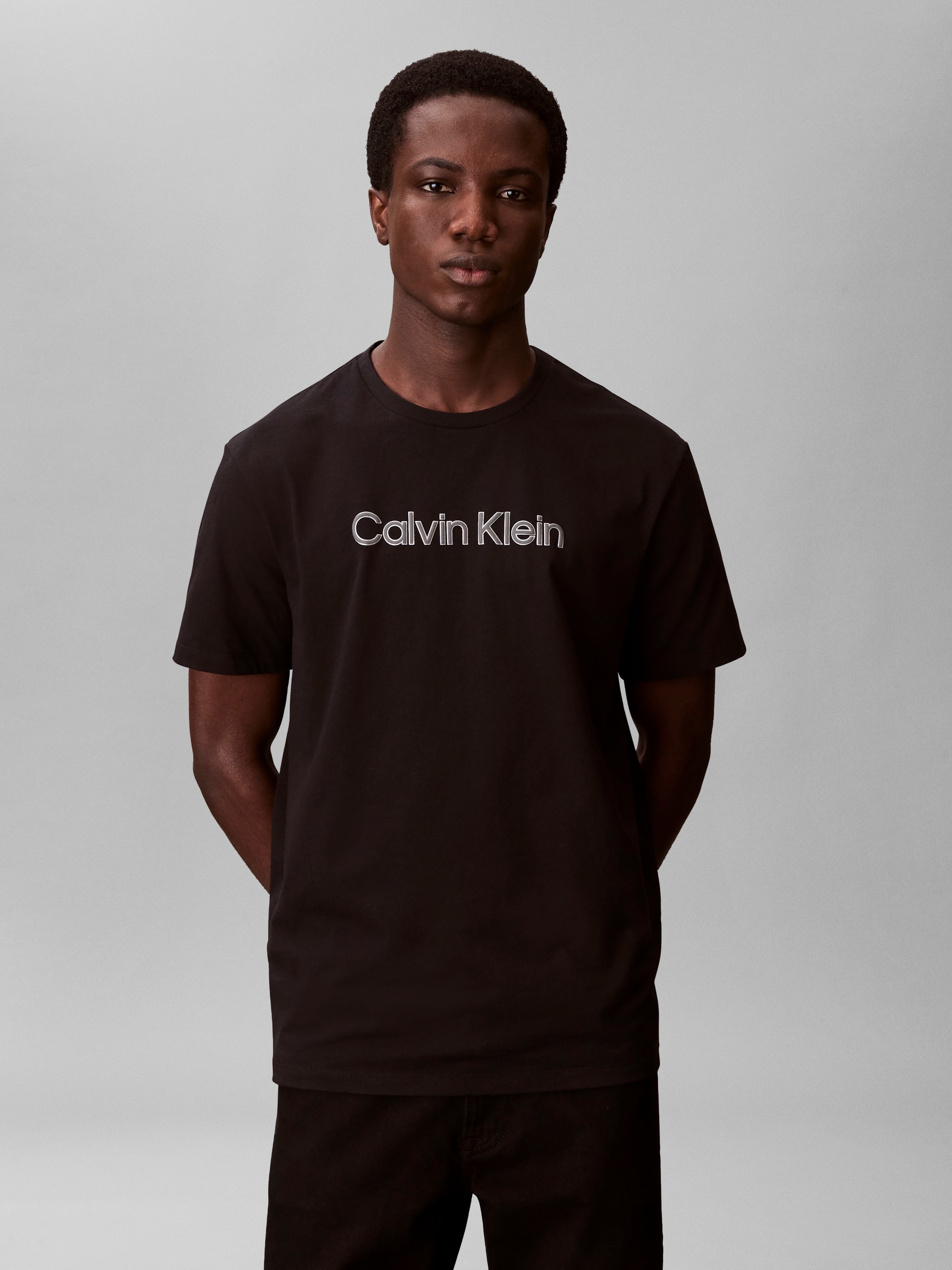 Calvin Klein T-Shirt »30S EU WHOLESALE SPORTSWEAR GRAP« Regular fit mit Rundhalsausschnitt