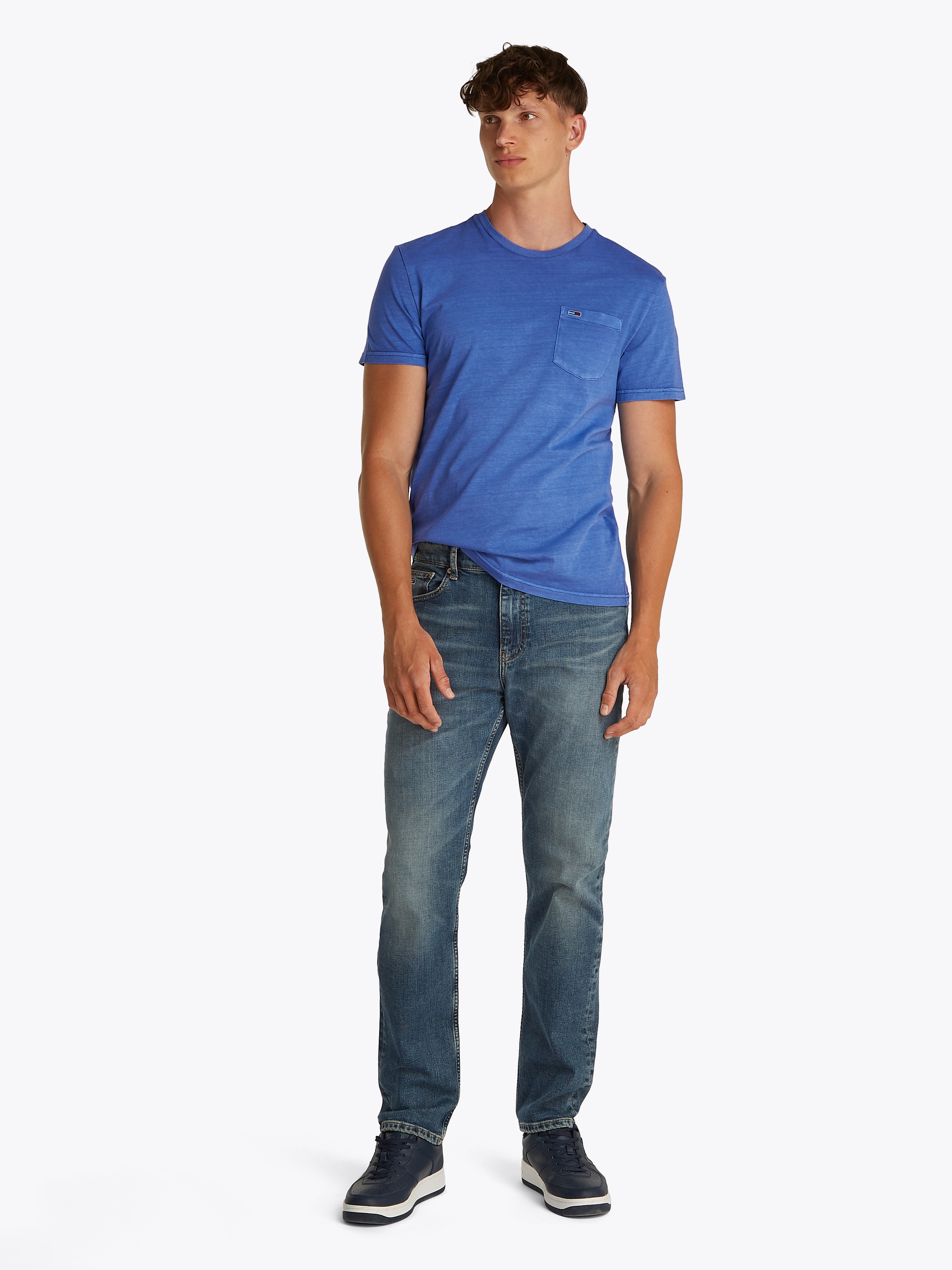 Tommy Jeans T-Shirt »TJM SLIM WASHED POCKET TEE«, in leicht gewaschener Optik