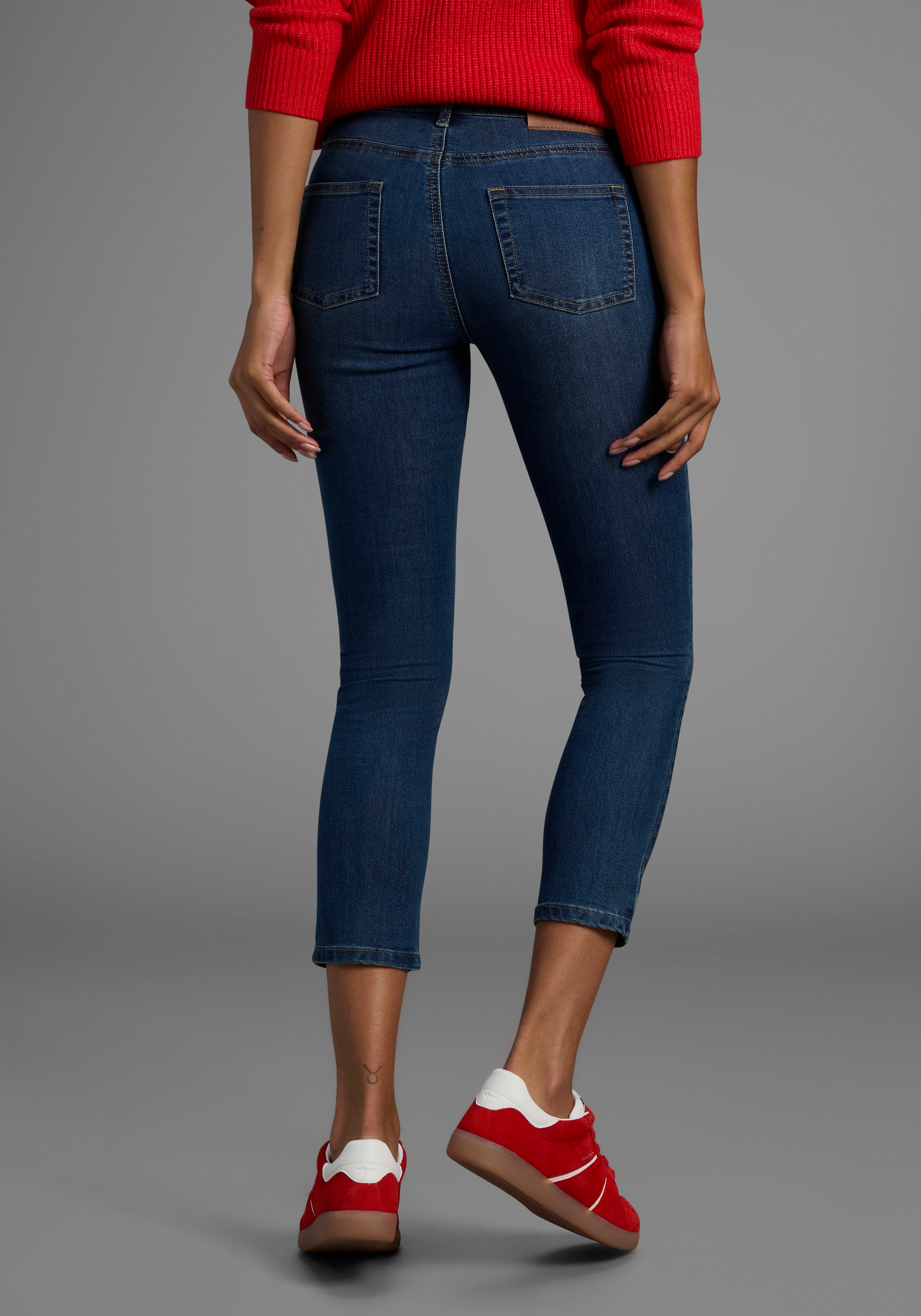 Arizona 7/8-Jeans "Shaping", eng anliegend, Röhrenjeans, Used-Waschung, Hig günstig online kaufen