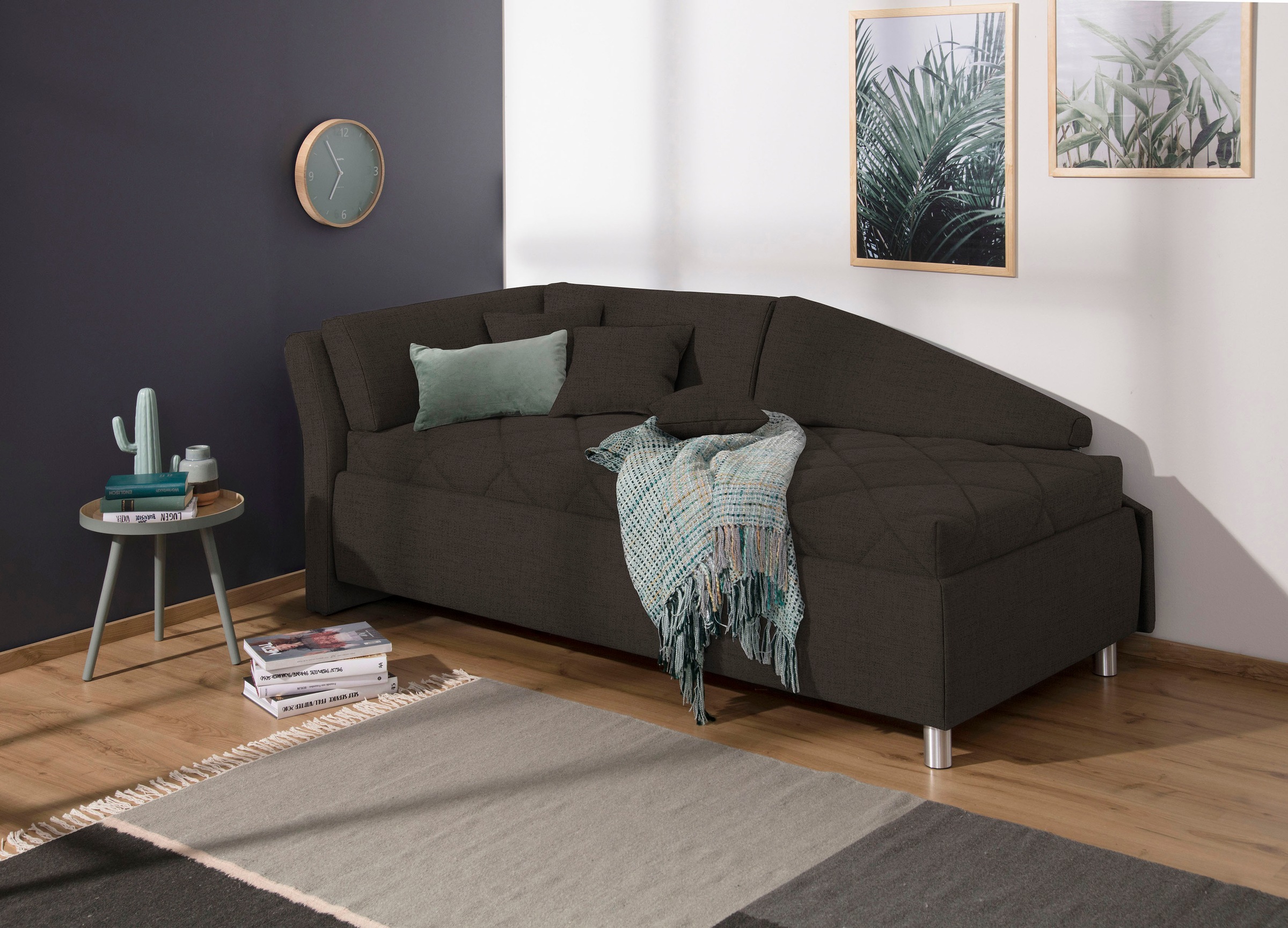 alina Schlafsofa »Lindsay«, Bettkasten, Zierkissen-Set aus: 2 Stk. 40x40cm, 1 Stk. 30x30cm