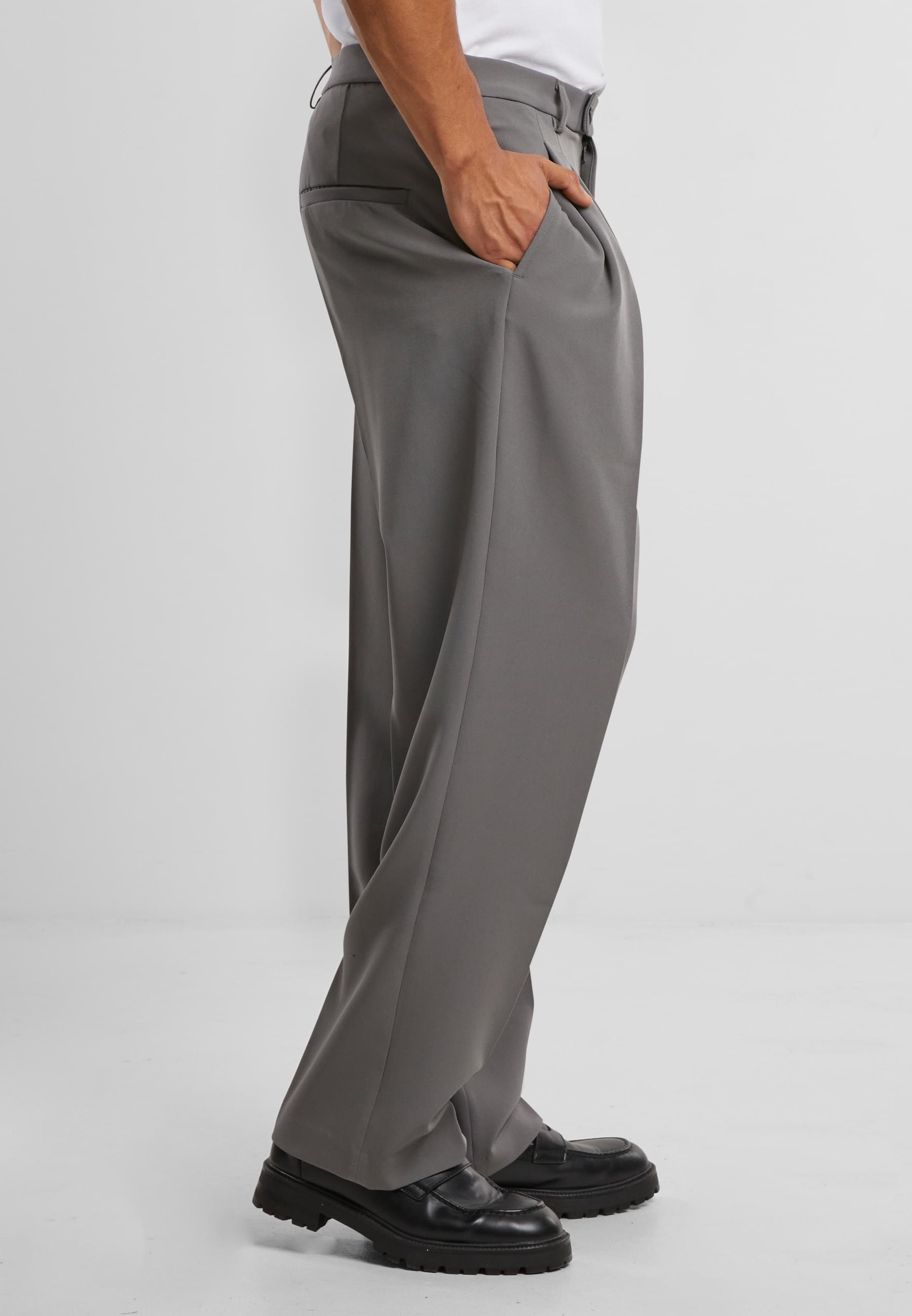 URBAN CLASSICS Stoffhose »Urban Classics Double Pleated Dressed Pants«, (1 tlg.)