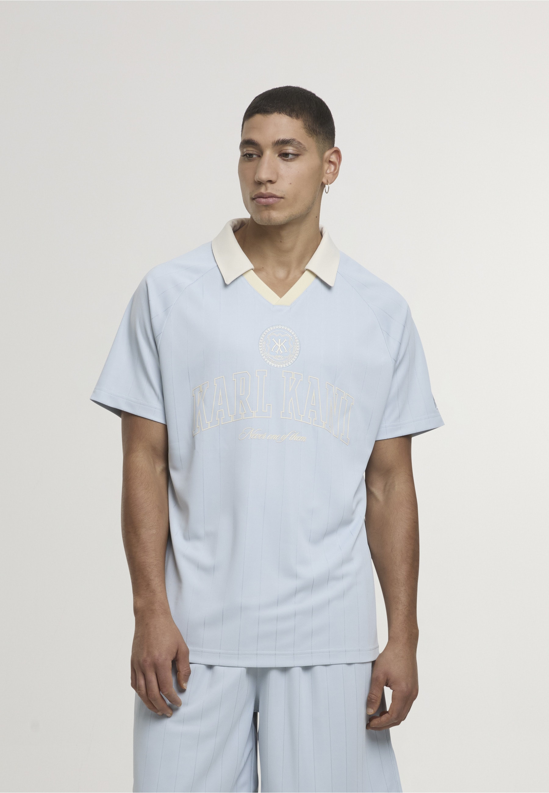Karl Kani T-Shirt »Karl Kani Heritage Emblem Shadow Pinstripe Soccer Jersey« 1