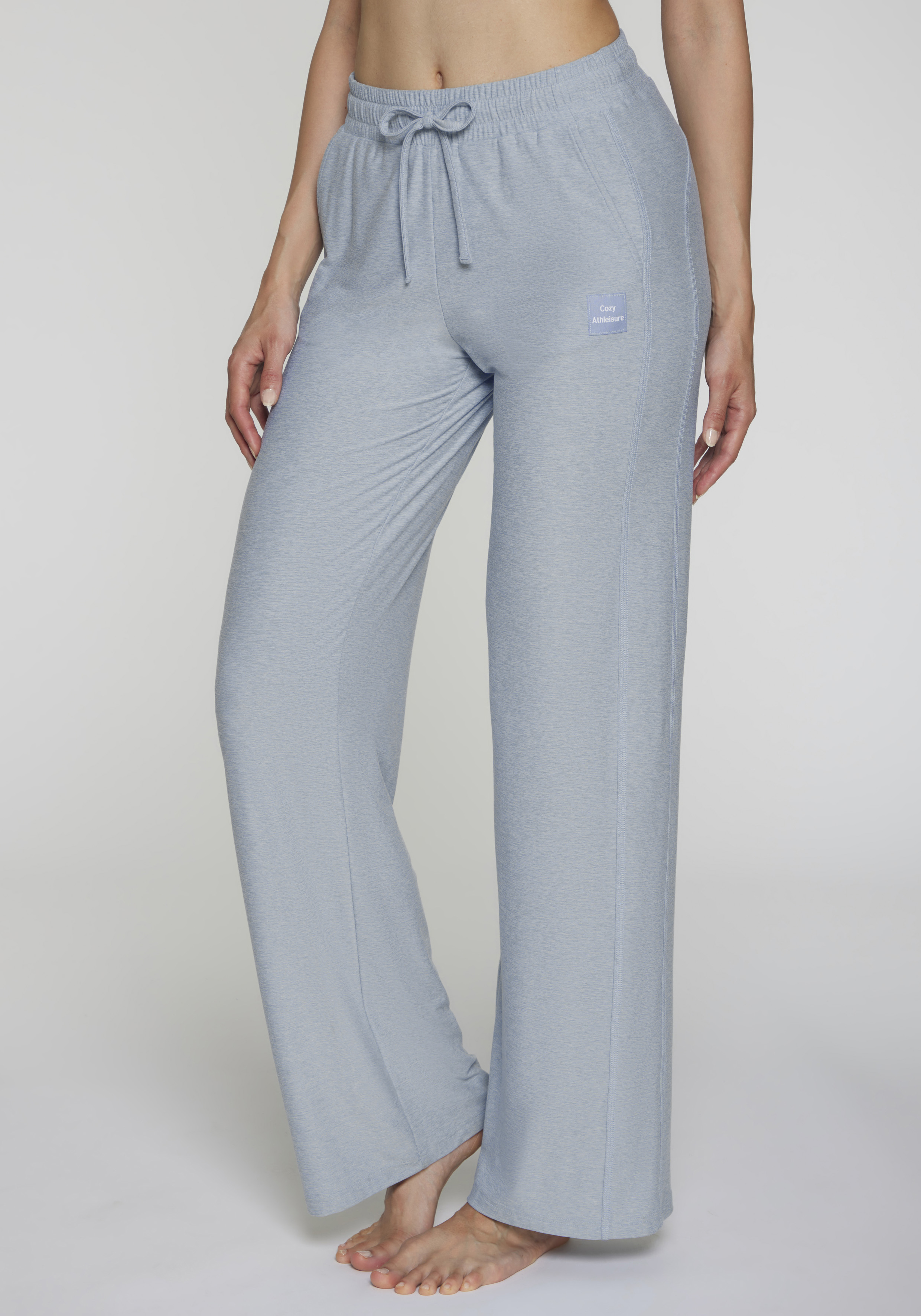 Vivance Active by Lascana Loungehose im lässigem Look mit weitem Bein. Loungwear - Serie