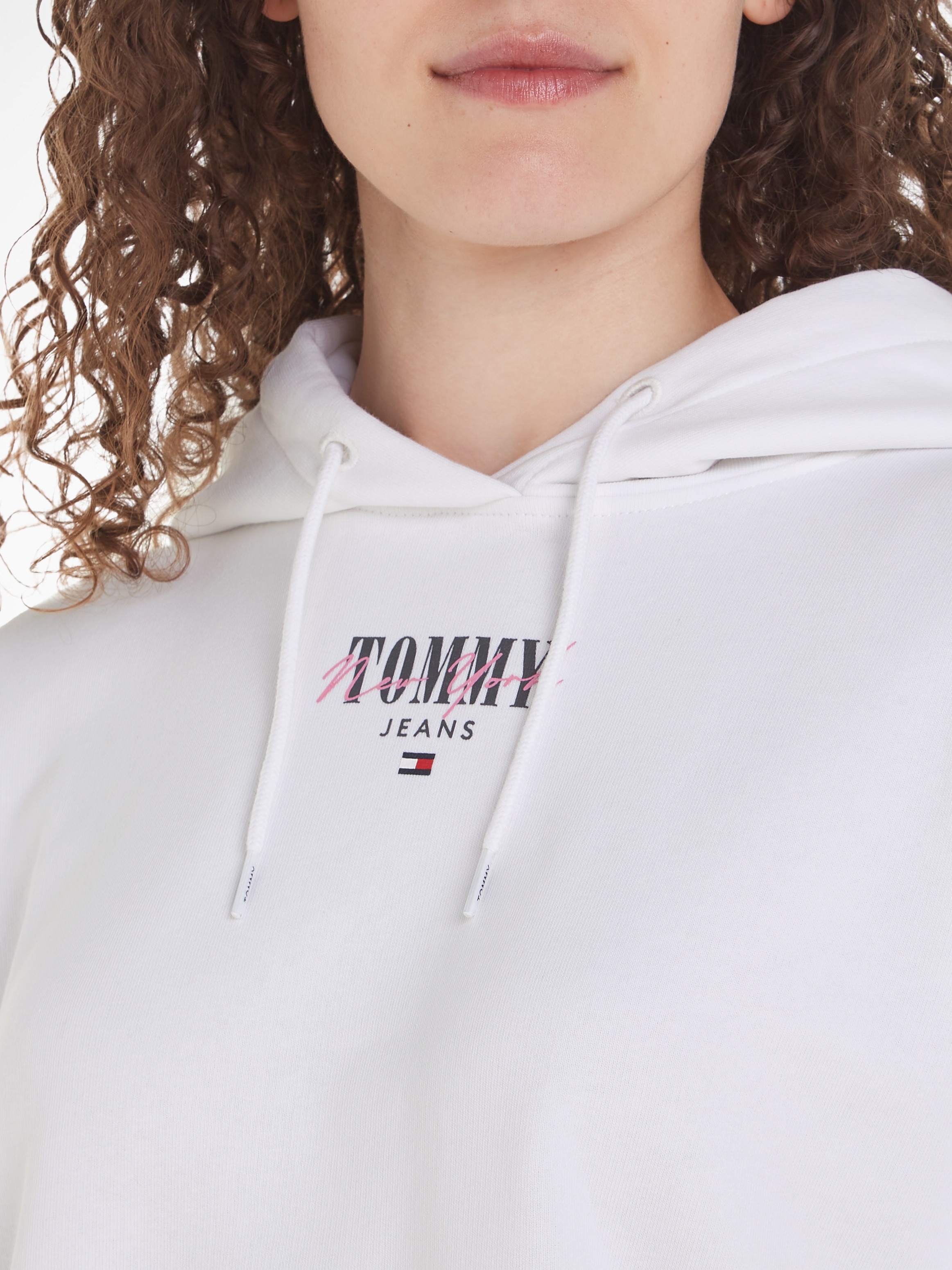 Tommy Jeans Kapuzensweatshirt »TJW RLX ESSENTIAL LOGO HOODIE«, mit Tommy Jeans Logo-Schriftzug & Flag