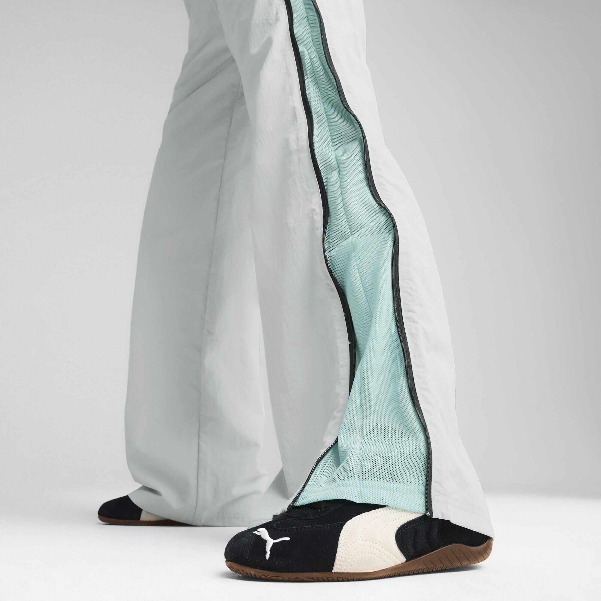 PUMA Sporthose »DARE TO Relaxed Fit Hose mit variabler Länge Damen«
