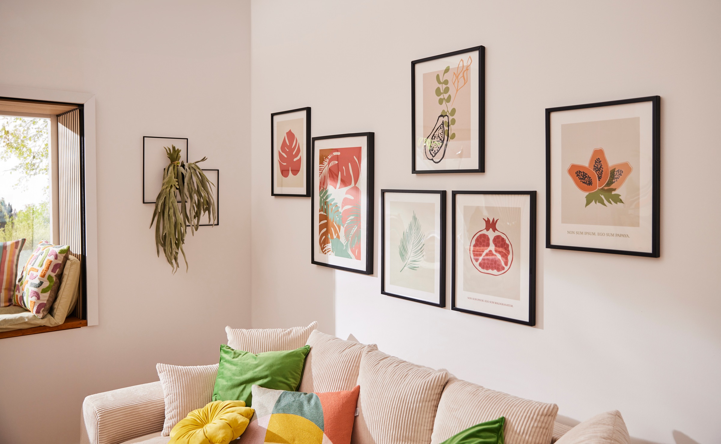 Komar Wandbild »Winter Tropics Black Panther Monstera«, (1 St.), Deutsches Premium-Poster Fotopapier mit seidenmatter Oberfläche und hoher Lichtbeständigkeit. Für fotorealistische Drucke mit gestochen scharfen Details und hervorragender Farbbrillanz.