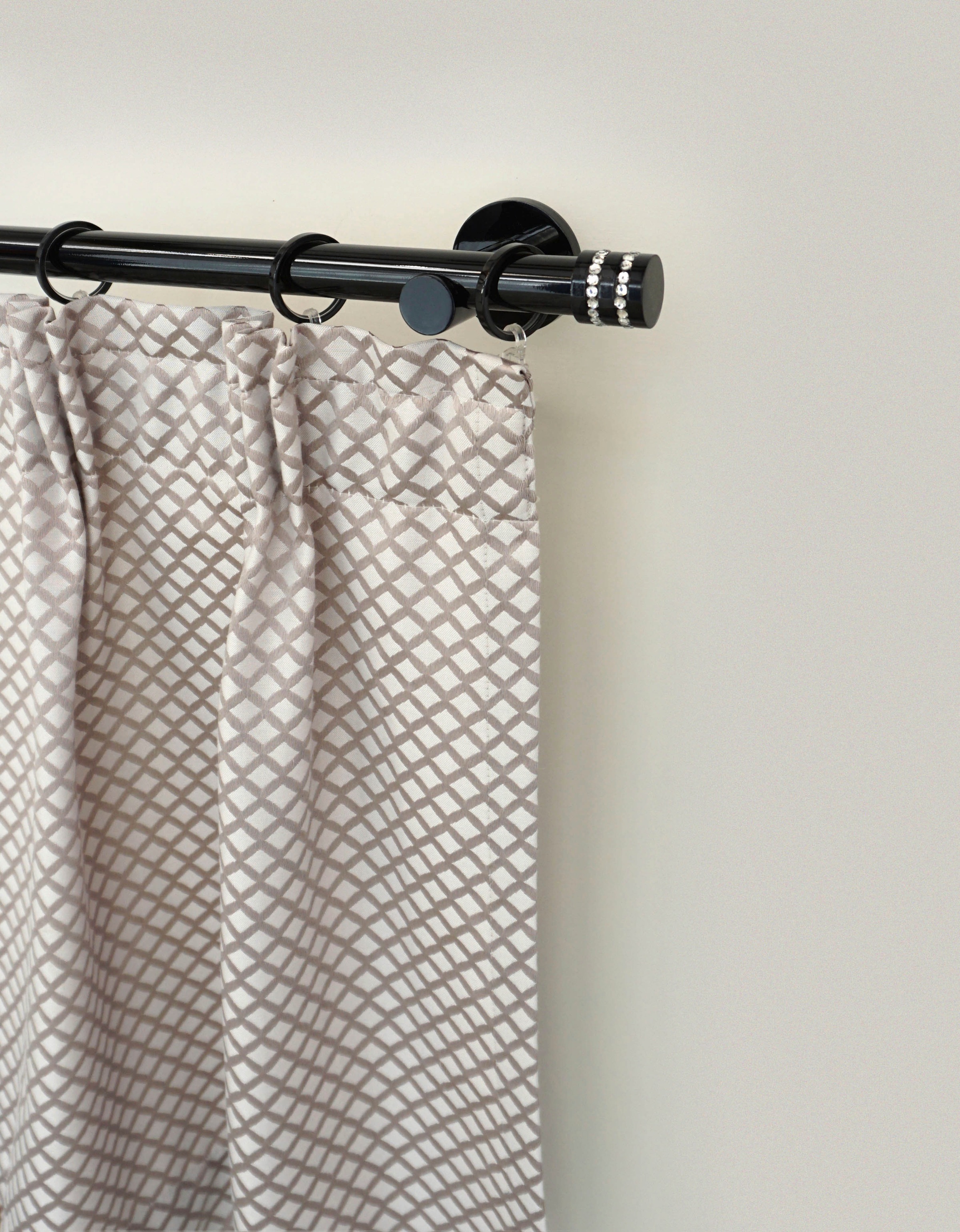 GARESA Gardinenstange "BLACK" Ø 20 mm 1 läufig-läufig Wunschmaßlänge;Dübel; günstig online kaufen