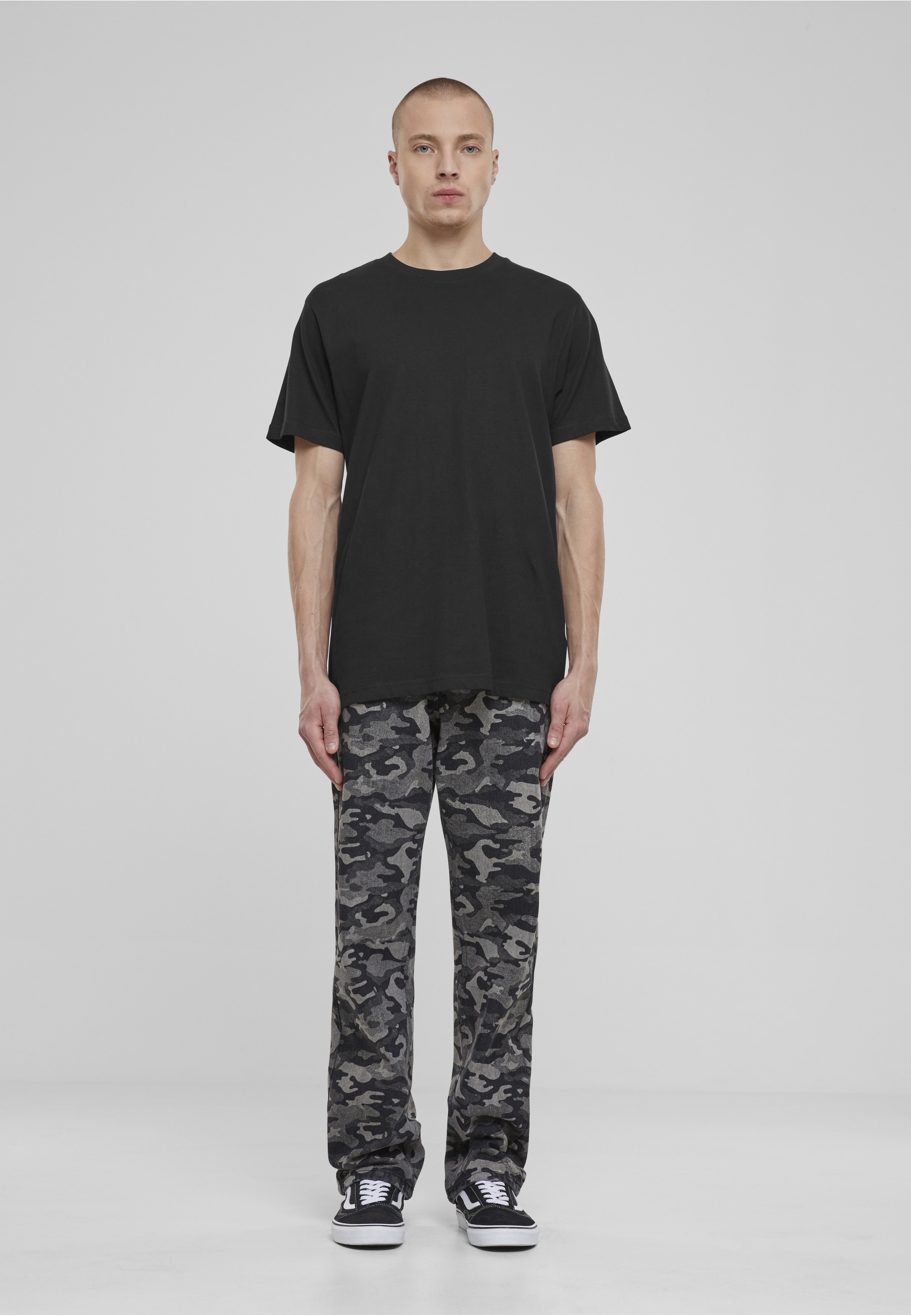 URBAN CLASSICS Cargohose »Urban Classics Laser Camo Printed Jeans«