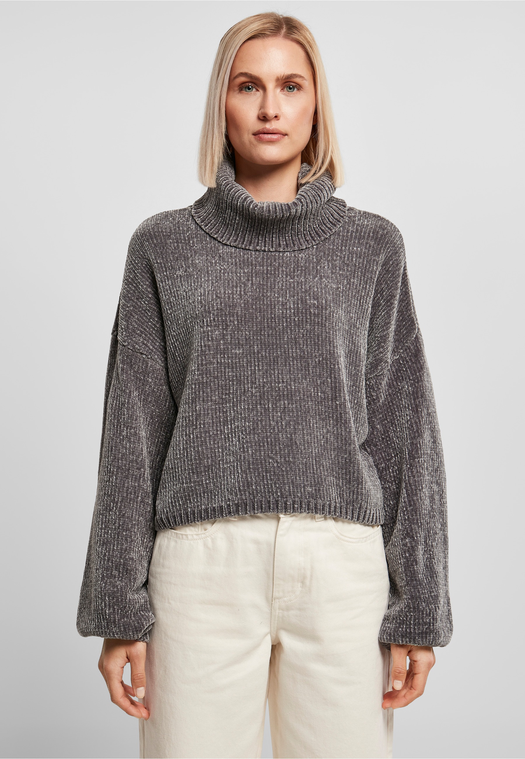 URBAN CLASSICS Sweatshirt »Urban Classics Damen Ladies Short Chenille Turtleneck Sweater«, 1 Stk.
