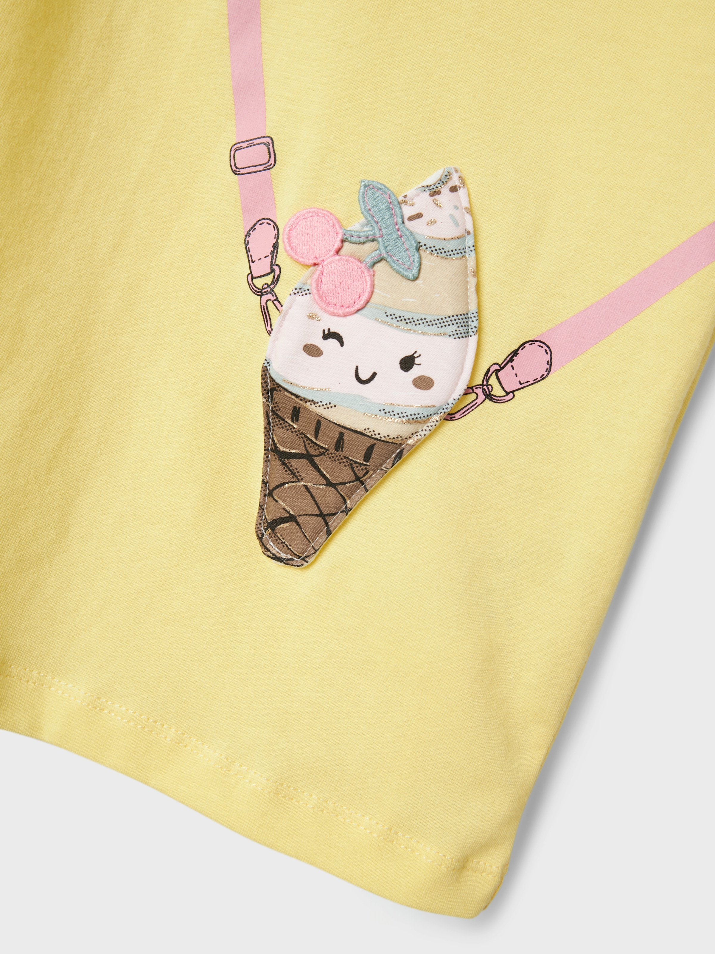 Name It Kurzarmshirt »NMFJOLA SS TOP BOX«