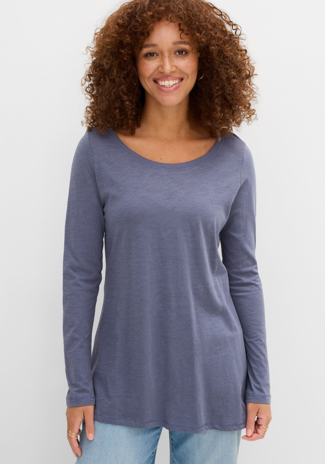 bonprix Langarmshirt "Langarmshirt aus reiner Baumwolle" lockere Passform, Langarm-Design, abgerundeter Saum, aus Baumwolle
