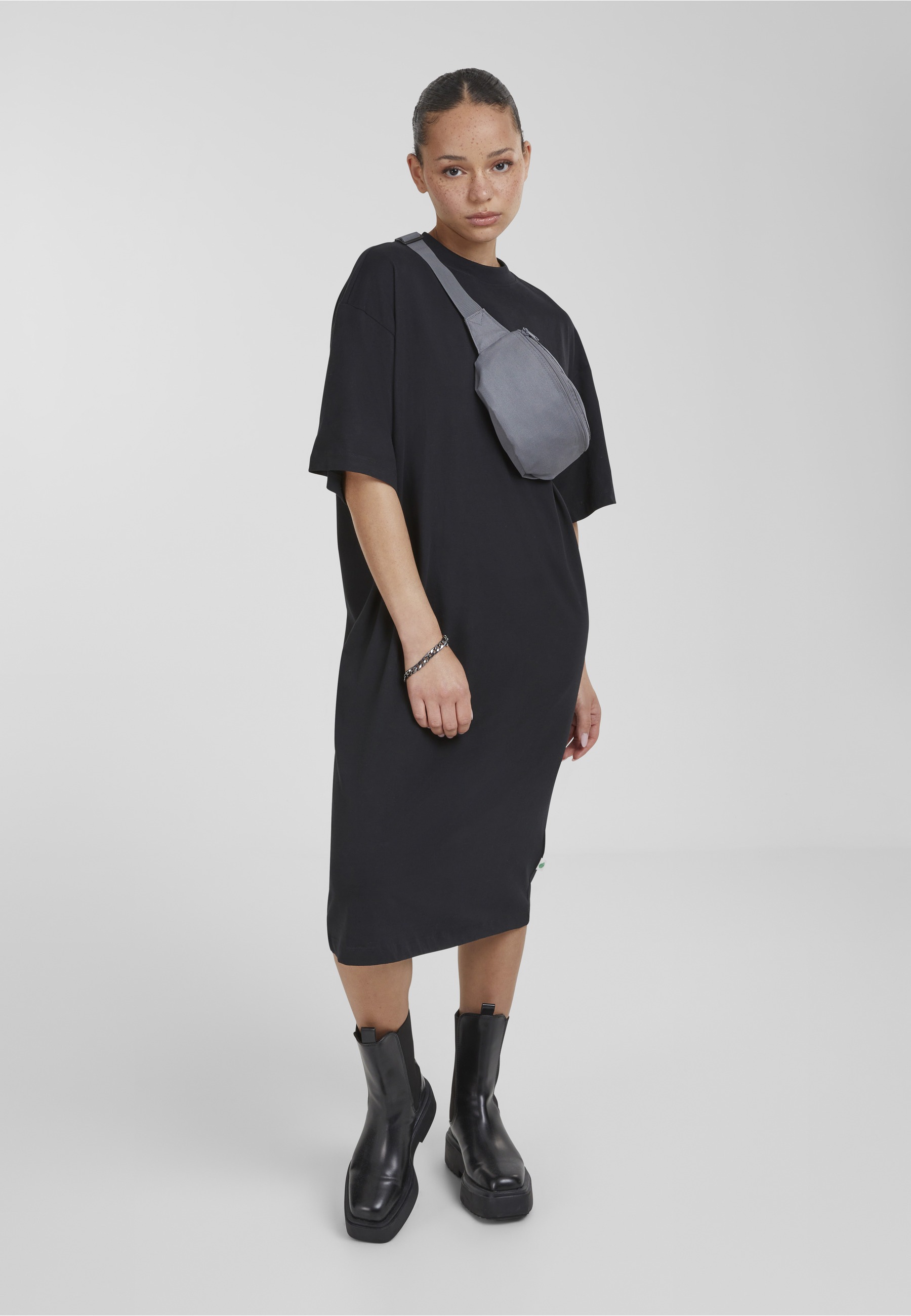 URBAN CLASSICS A-Linien-Kleid »Urban Classics Damen Ladies Organic Long Oversized Tee Dress« 1 Stk. tlg.