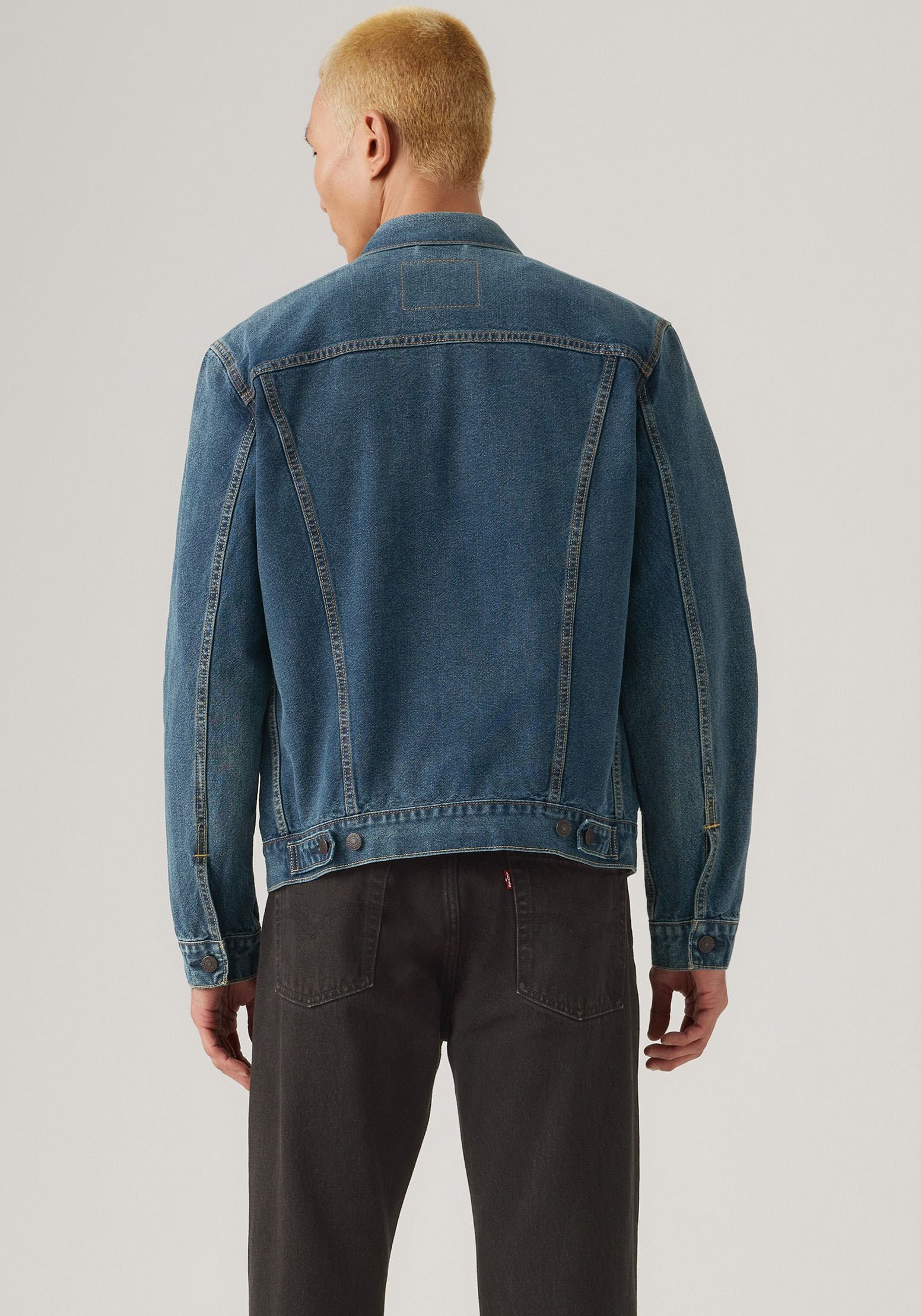 Levi's® Jeansjacke »VINTAGE FIT TRUCKER JKT«, ohne Kapuze, mit Knopfleiste