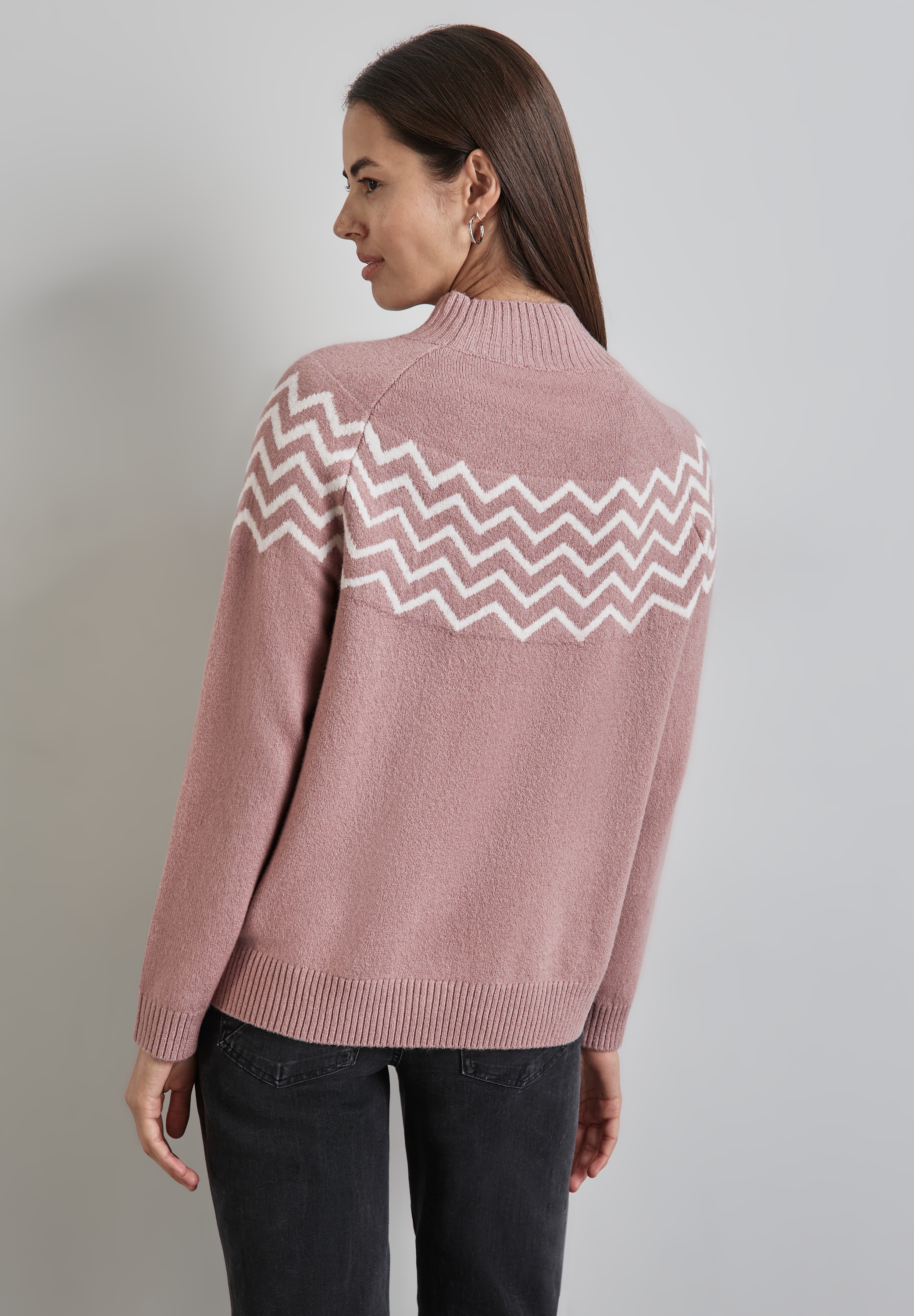 STREET ONE Strickpullover, mit grafischem Muster
