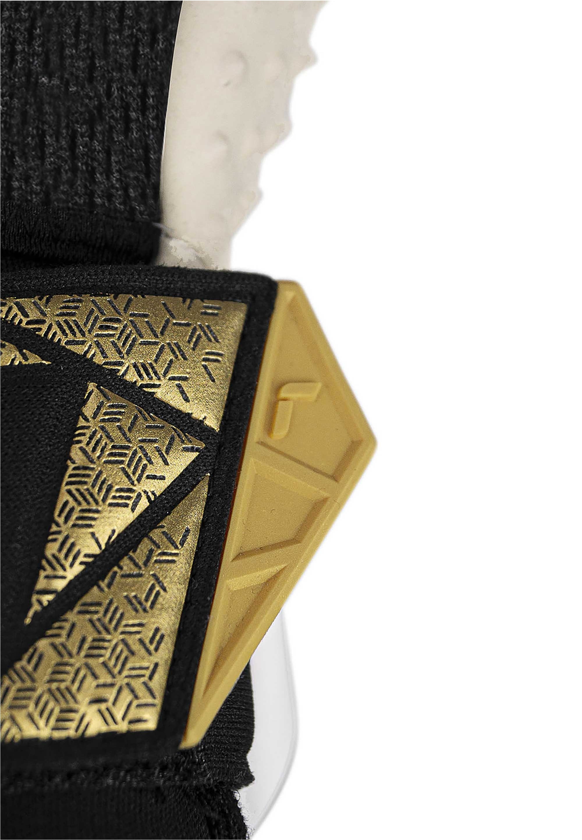 Reusch Torwarthandschuhe »Attrakt SpeedBump Ortho-Tec« mit Evolution Negative Cut