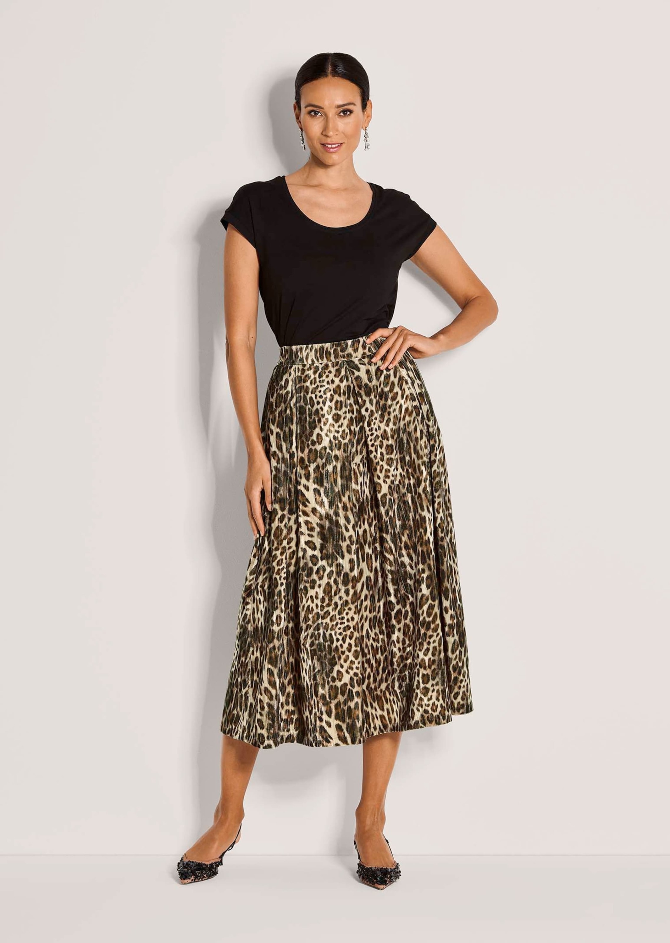 MADELEINE Midirock "Samtrock Eleganter Midi-Rock im Animal-Design" günstig online kaufen