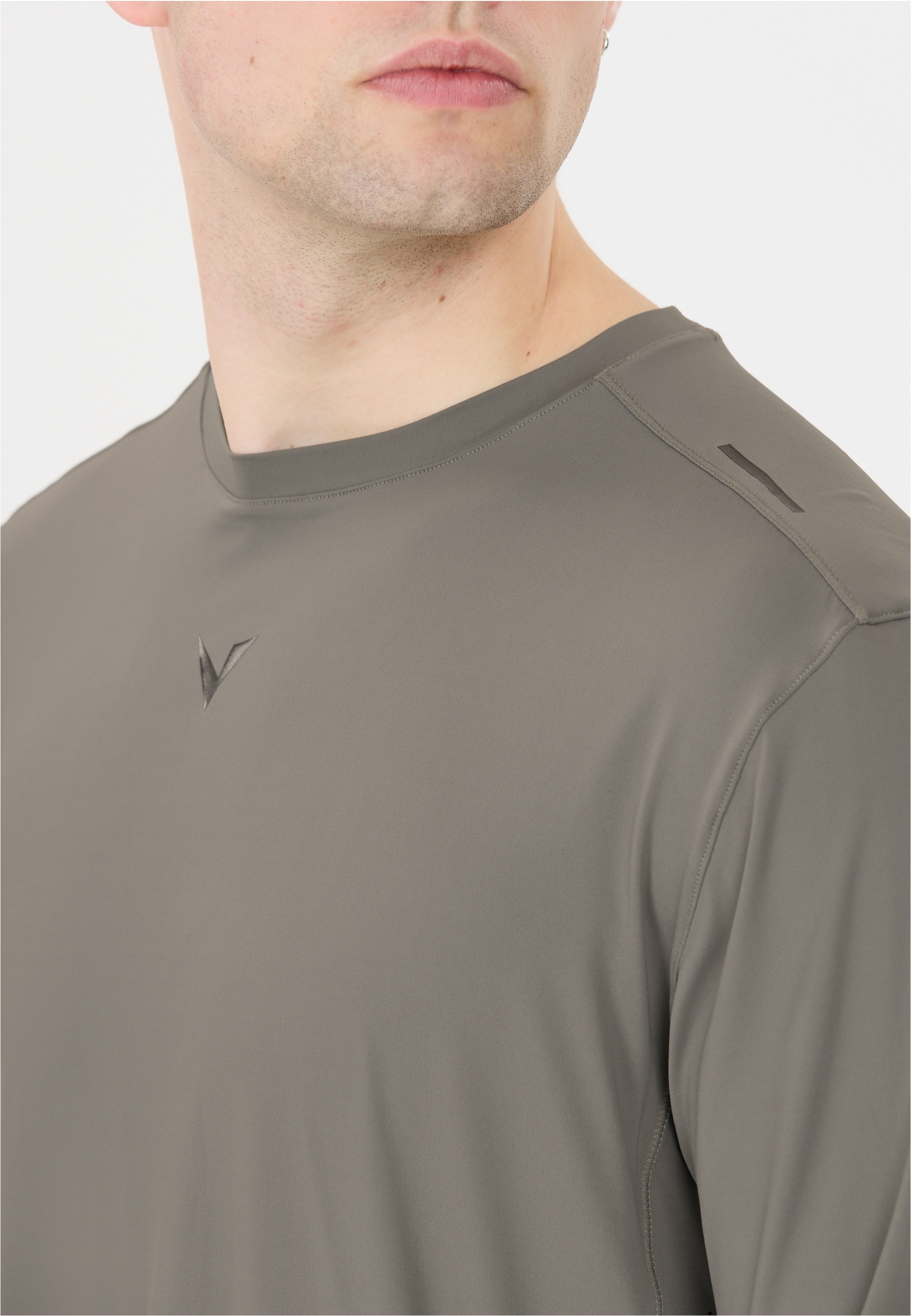Virtus Langarmshirt »Walton« mit praktischer Quick-Dry-Funktion