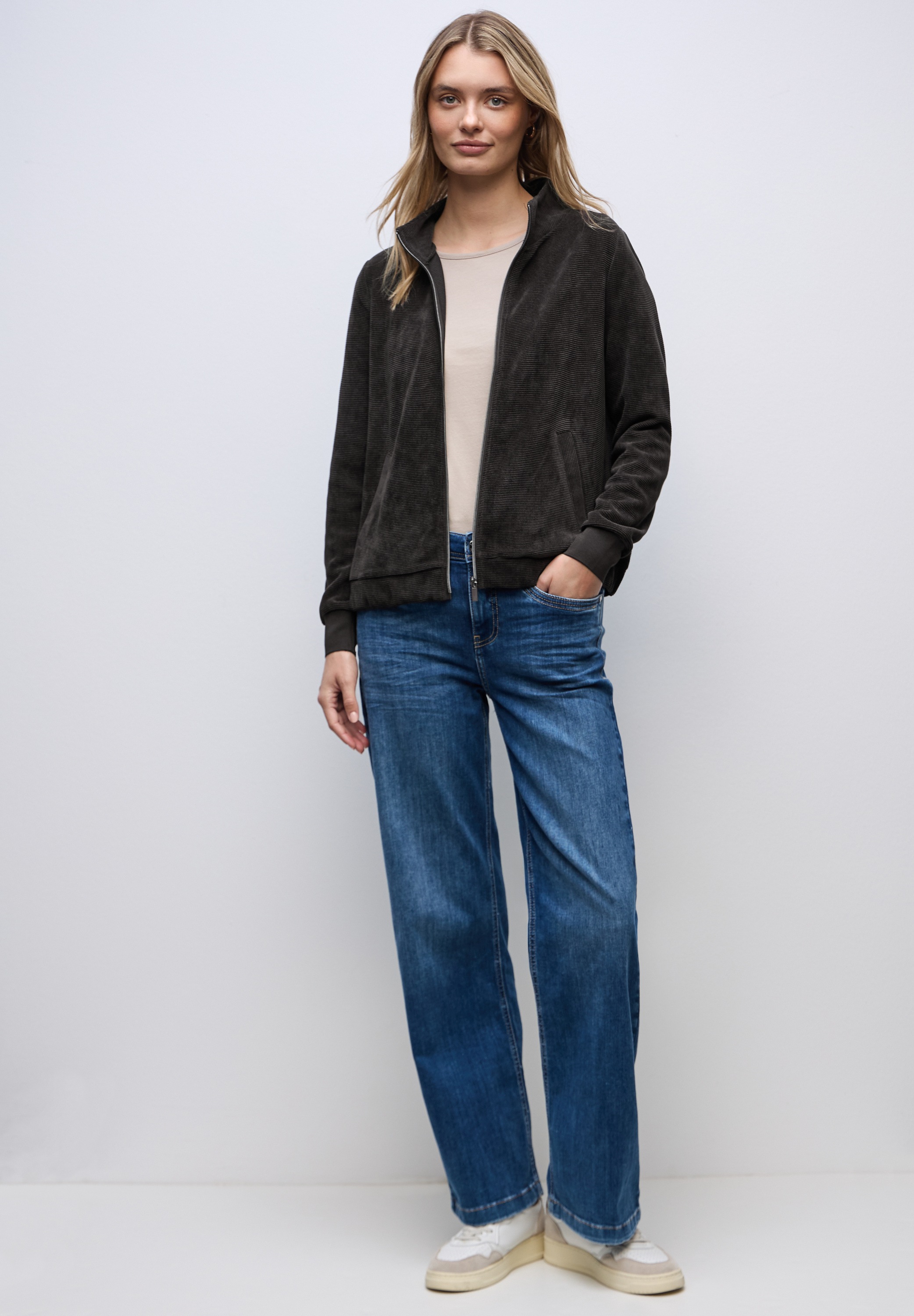 Thumbnail - STREET ONE Kurzjacke ohne Kapuze mit Turtleneck