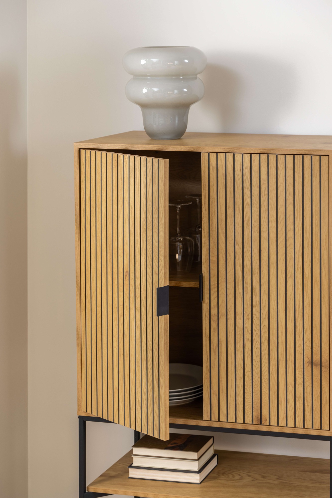 ACTONA GROUP Stauraumschrank »Jaipur Sideboard, Regal,«, Wildeiche-Optik, 2 Türen und 2 Einlegeböden, Lamellenfront