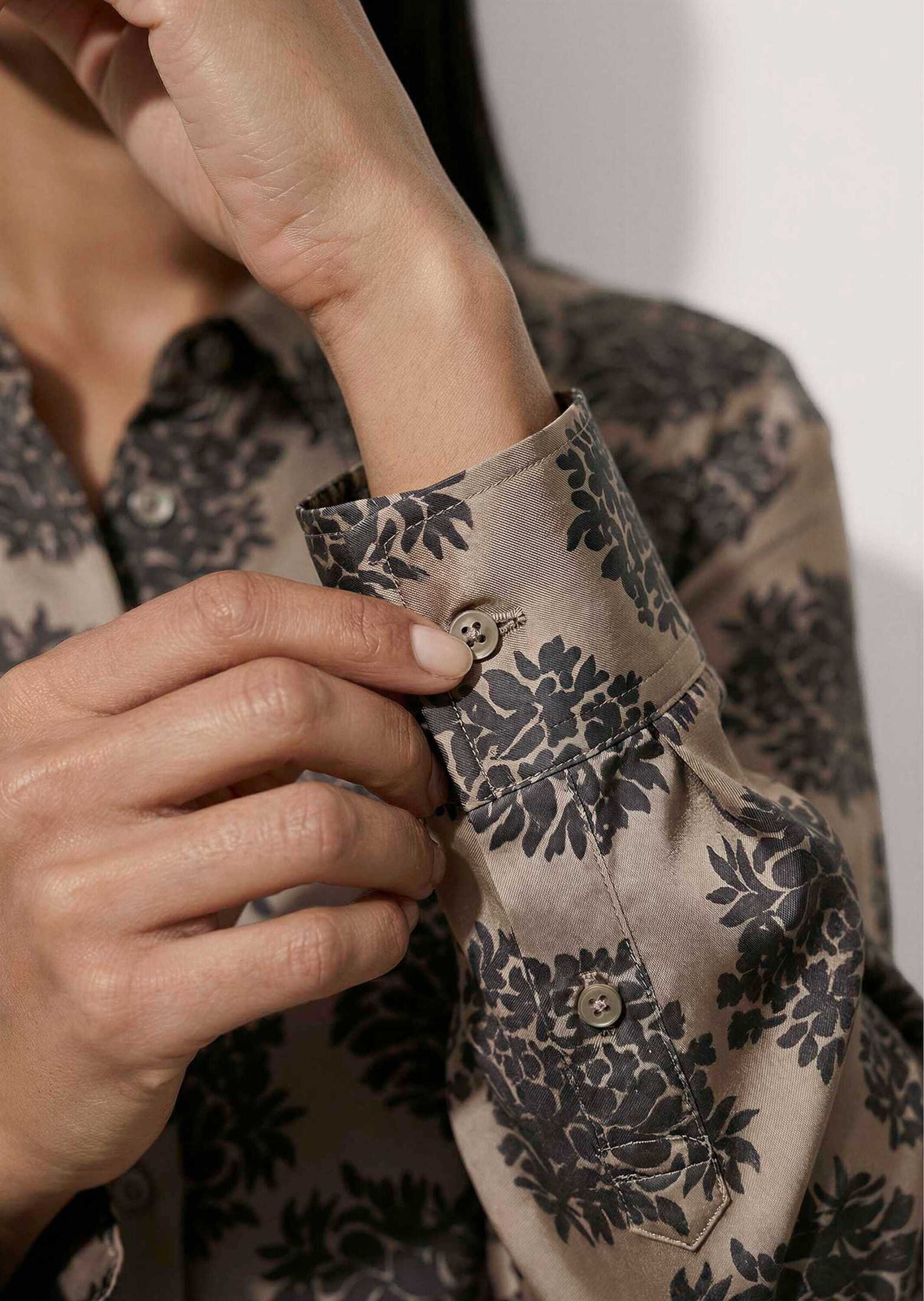 MADELEINE Langarmbluse »Bluse Hemdbluse mit floralem Print«