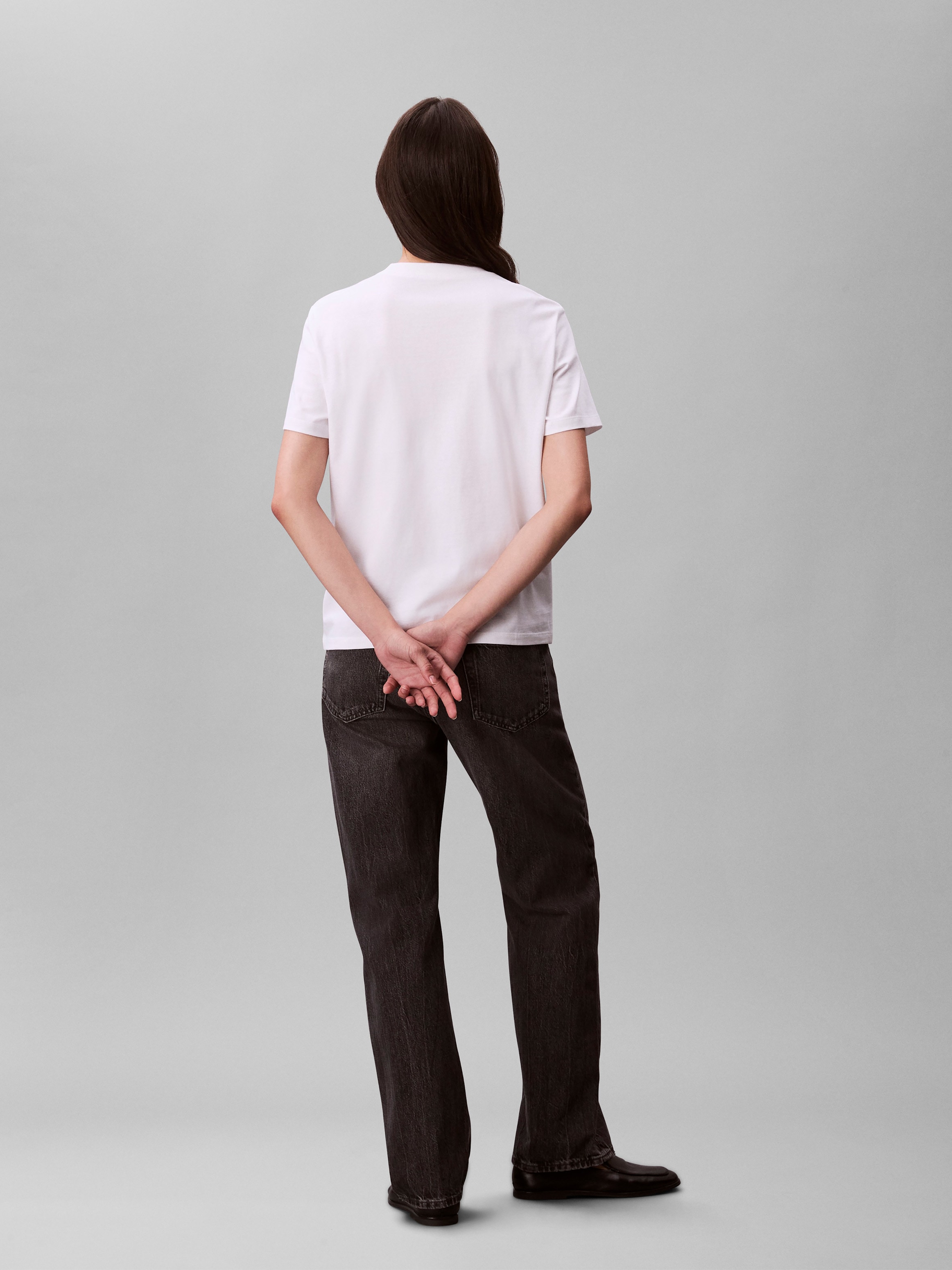 Calvin Klein Jeans Kurzarmshirt »SS 20s CLASSIC LOGO TEE«, Mit Rundhalsausschnitt