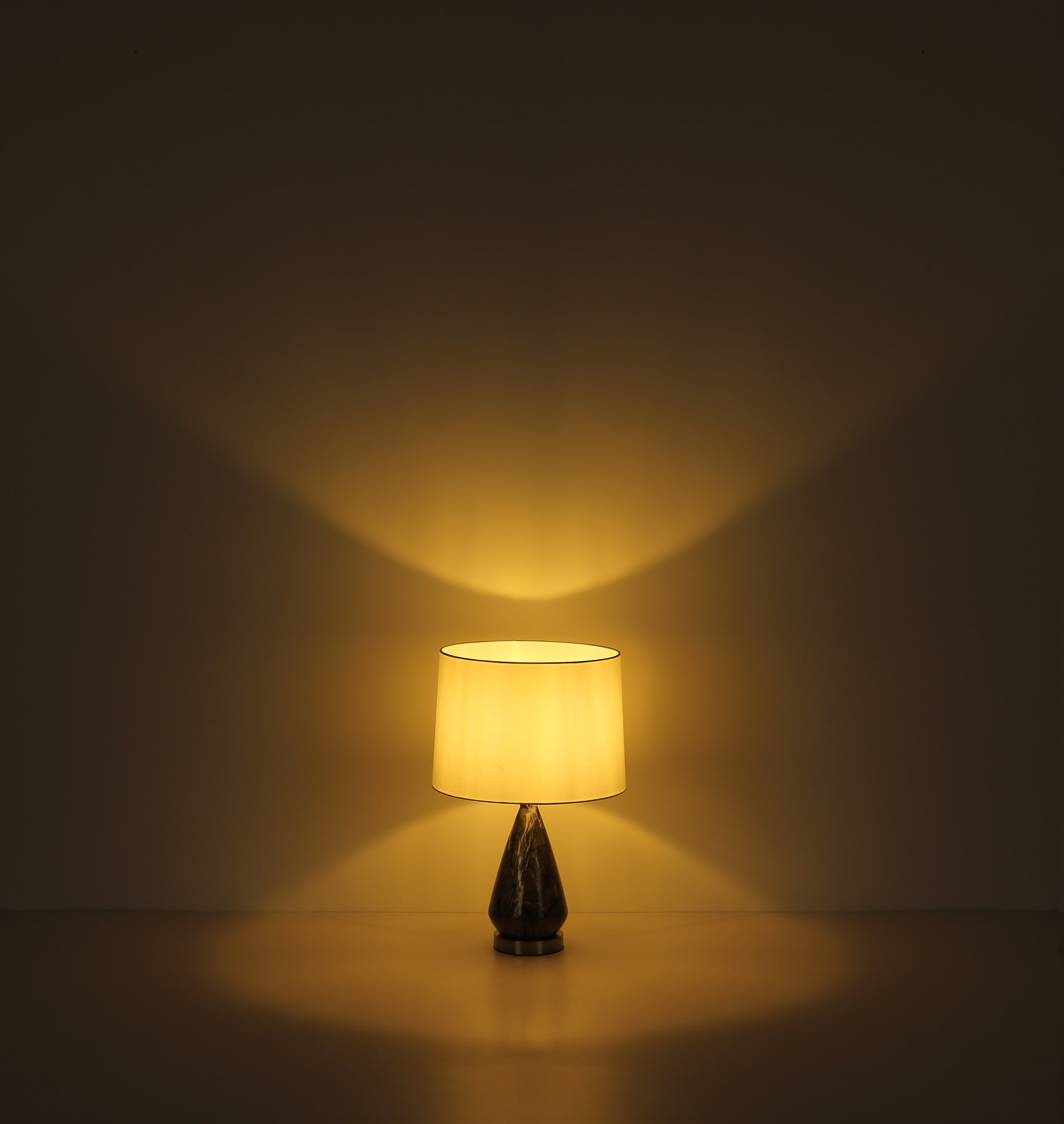 GLOBO LIGHTING Tischleuchte »KISA« E27 1 Stk. Tischlampe Nachttischlampe Deko-Tischleuchte Schlafzimmer