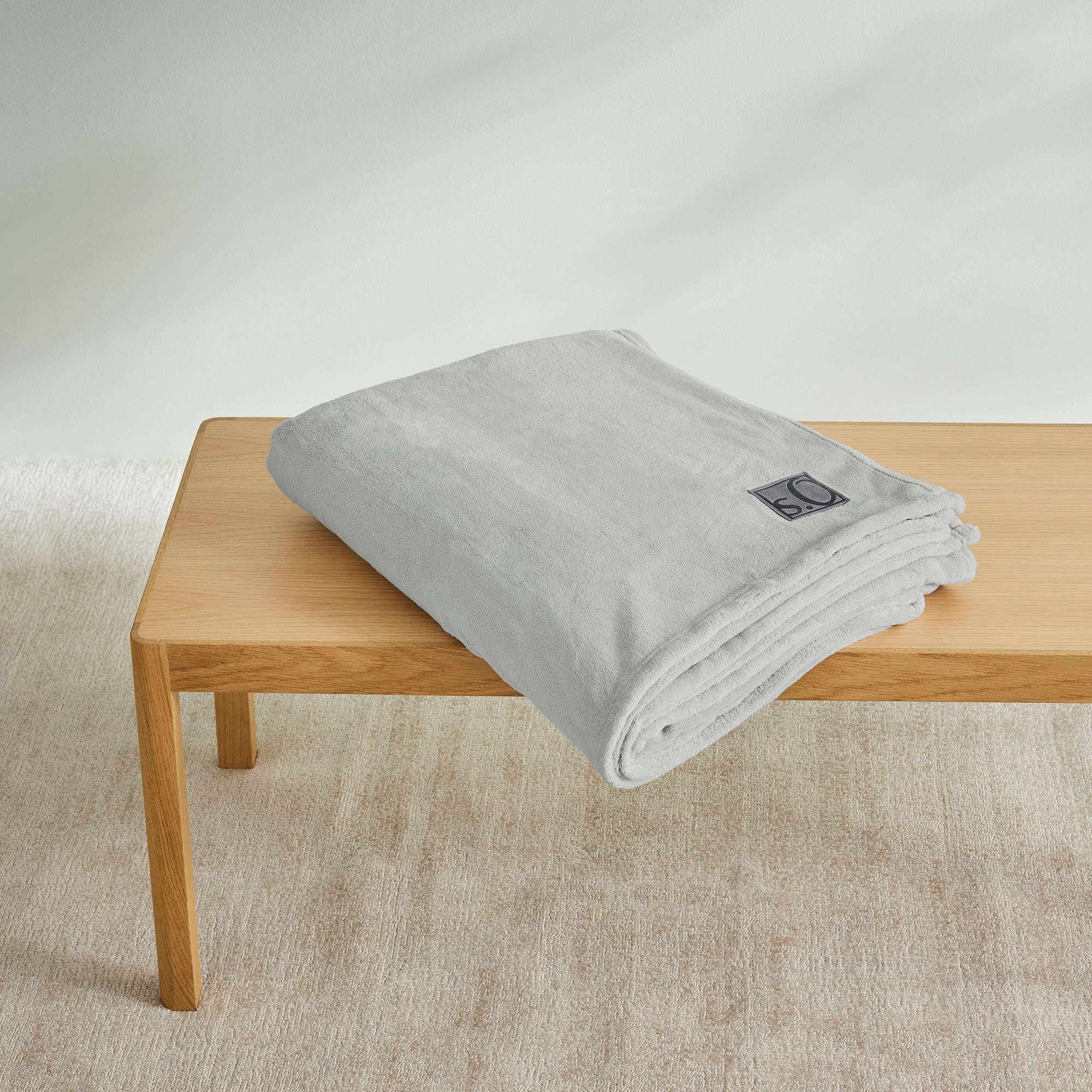 s.Oliver Wohndecke »s.Oliver Decke Kuschelsoft« 150 x 200 cm , in bunten Farben, weich, 330g/m²