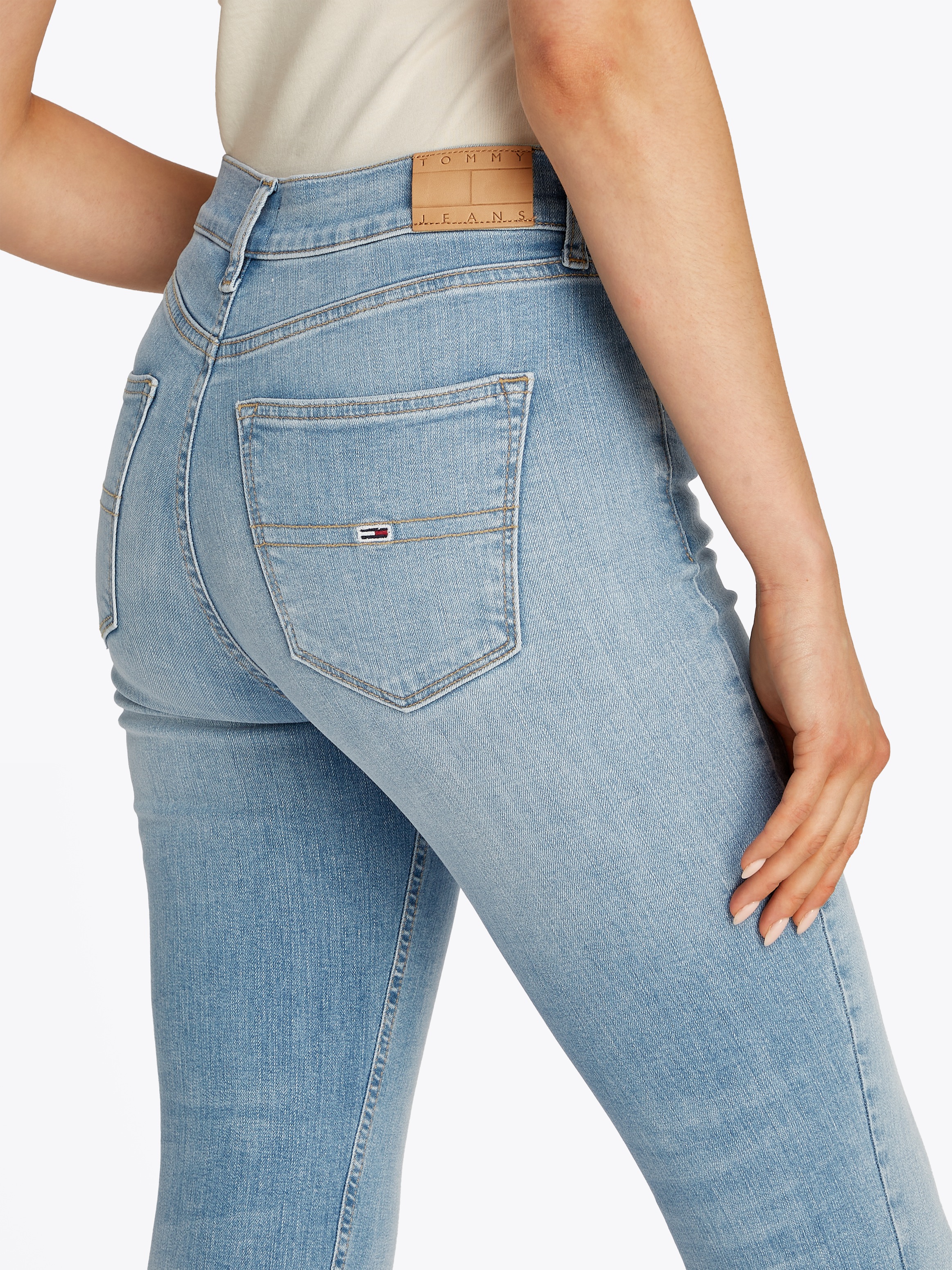 Thumbnail - Tommy Jeans Skinny-fit-Jeans "NORA MR SKNY", mit Waschung, mit Logo-Badge