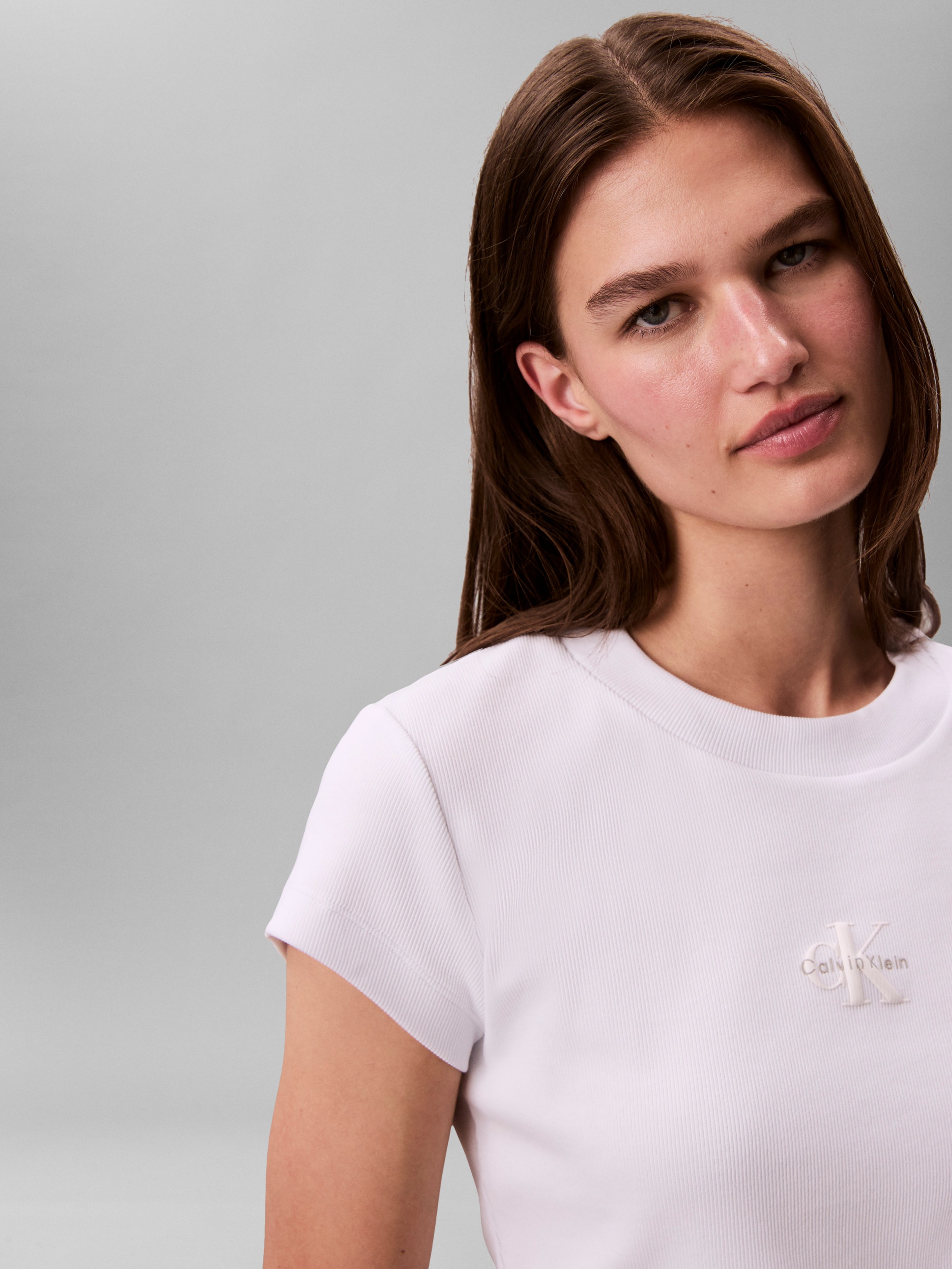 Calvin Klein Jeans T-Shirt "MONOGRAM BABY TEE" Rundhalsausschnitt, taillenl günstig online kaufen