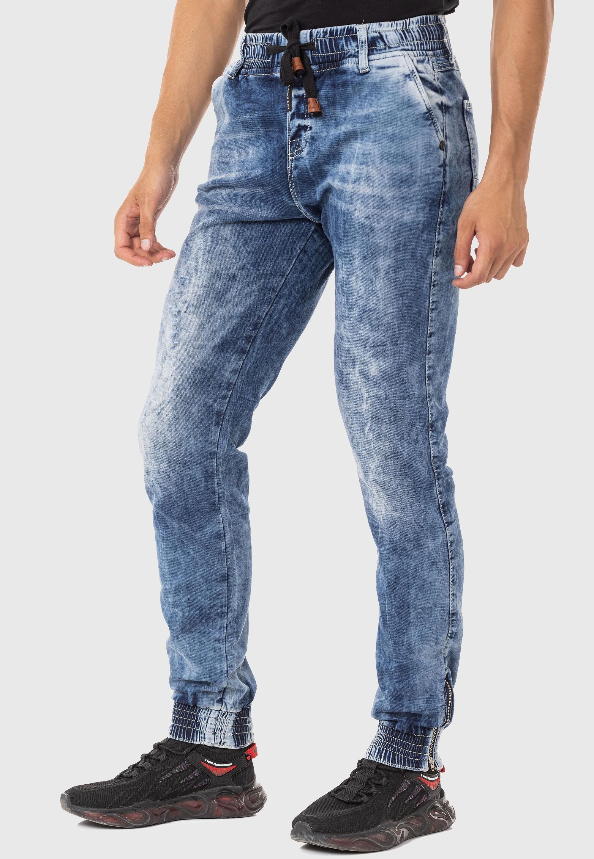 Cipo & Baxx 5-Pocket-Jeans »Hose« im Used-Look