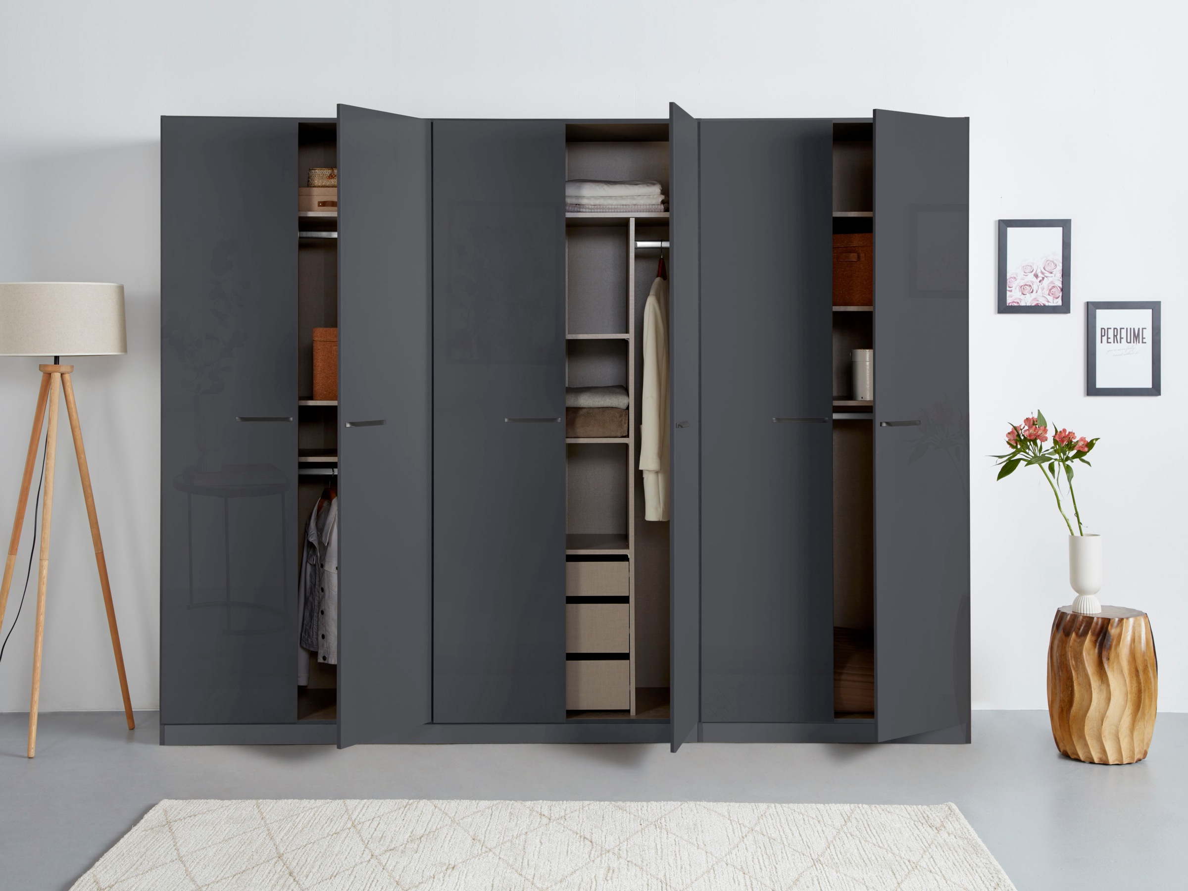 rauch Drehtürenschrank »Kleiderschrank Schrank Garderobe TOPSELLER OTELI inkl. Inneneinteilung«, mit 3 Innenschubladen extra Böden optional mit Spiegel MADE IN GERMANY