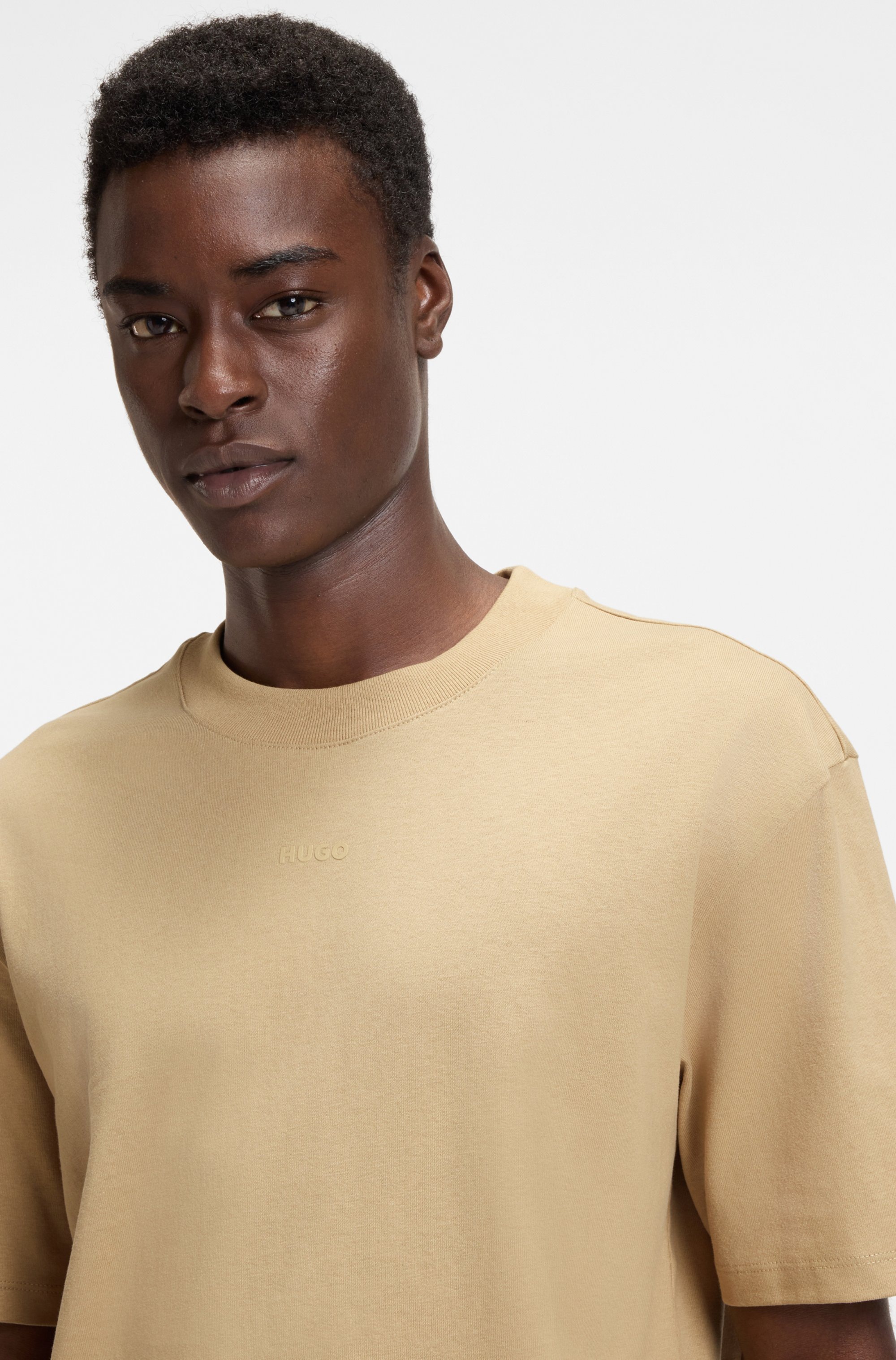 HUGO T-Shirt Rundhalsausschnitt, Relaxed Fit, Logo-Print günstig online kaufen