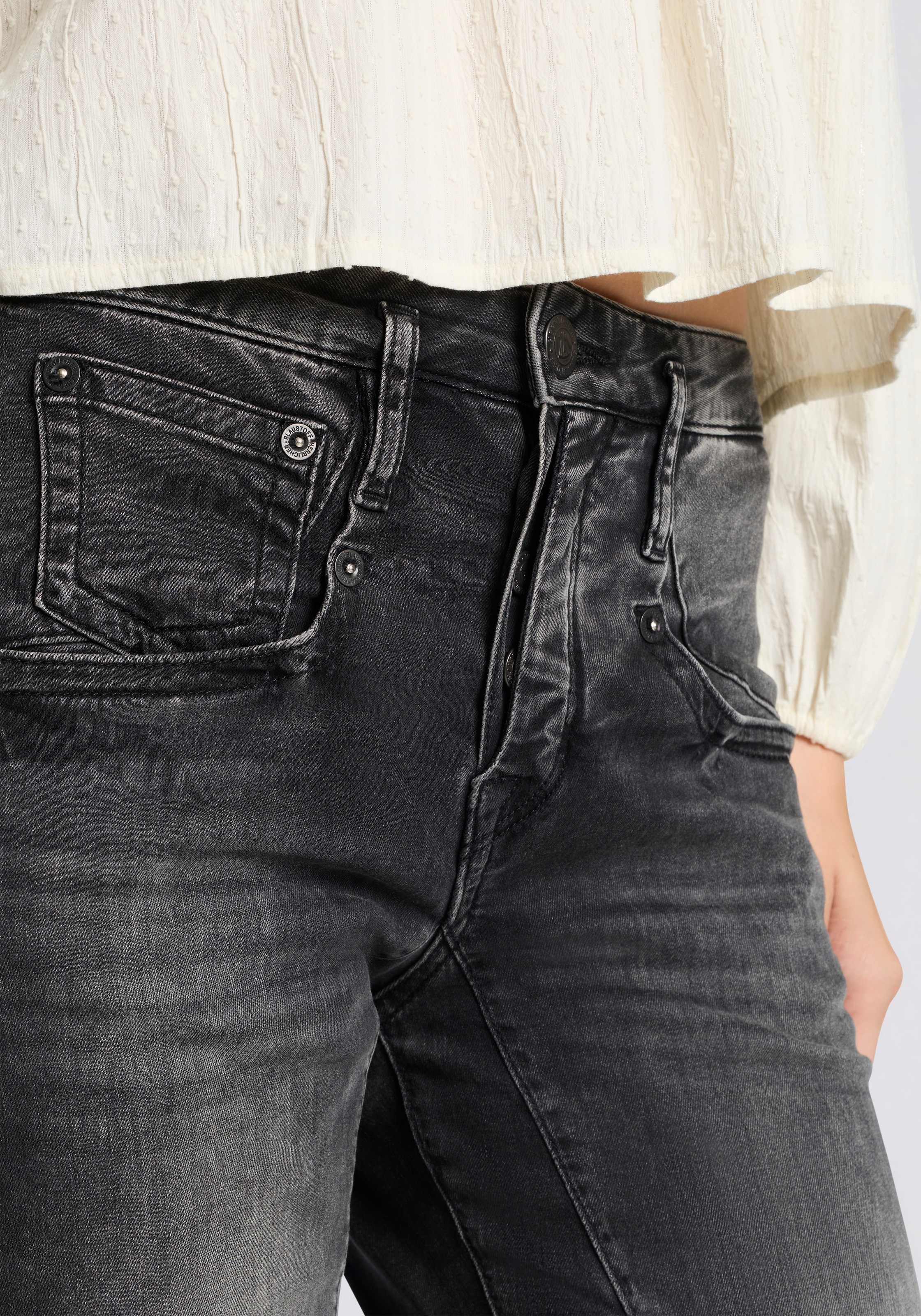 HERRLICHER Shyra Tap Boyfriend Jeans Crow 31 2