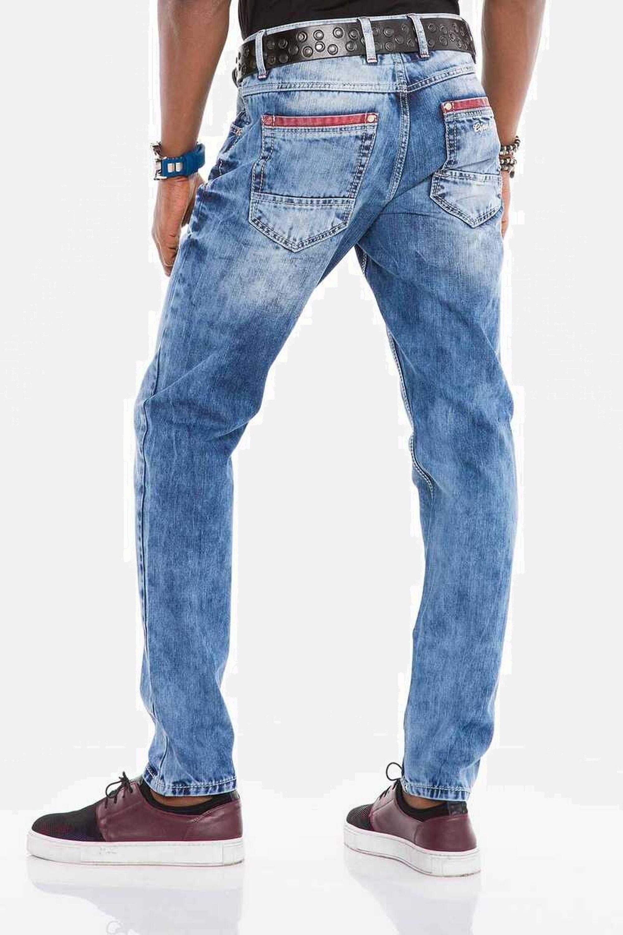 Cipo & Baxx Röhrenjeans »Jeans«, im Used-Look, CD-520