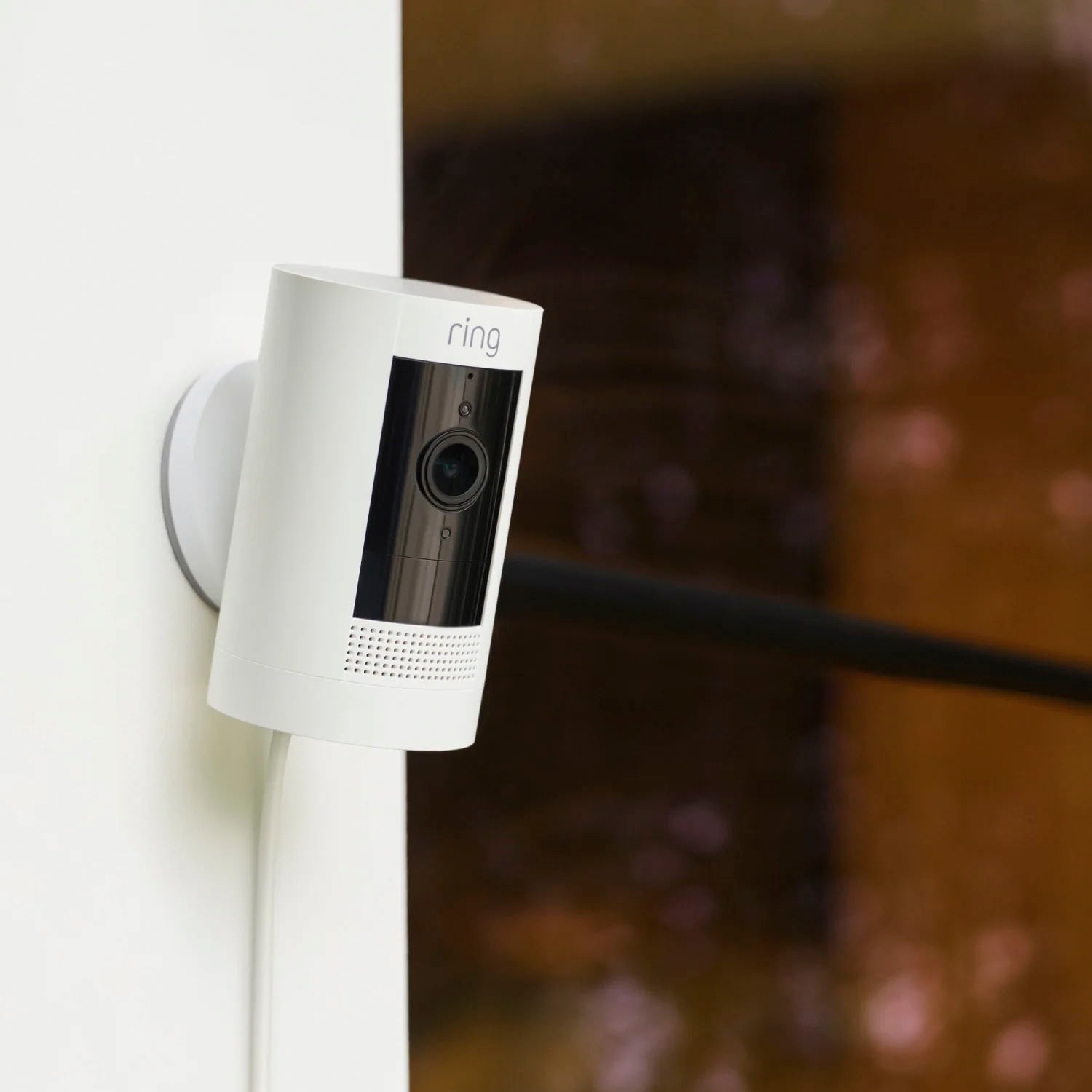 Ring Überwachungskamera »Stick Up Cam Plug-in«, Außenbereich