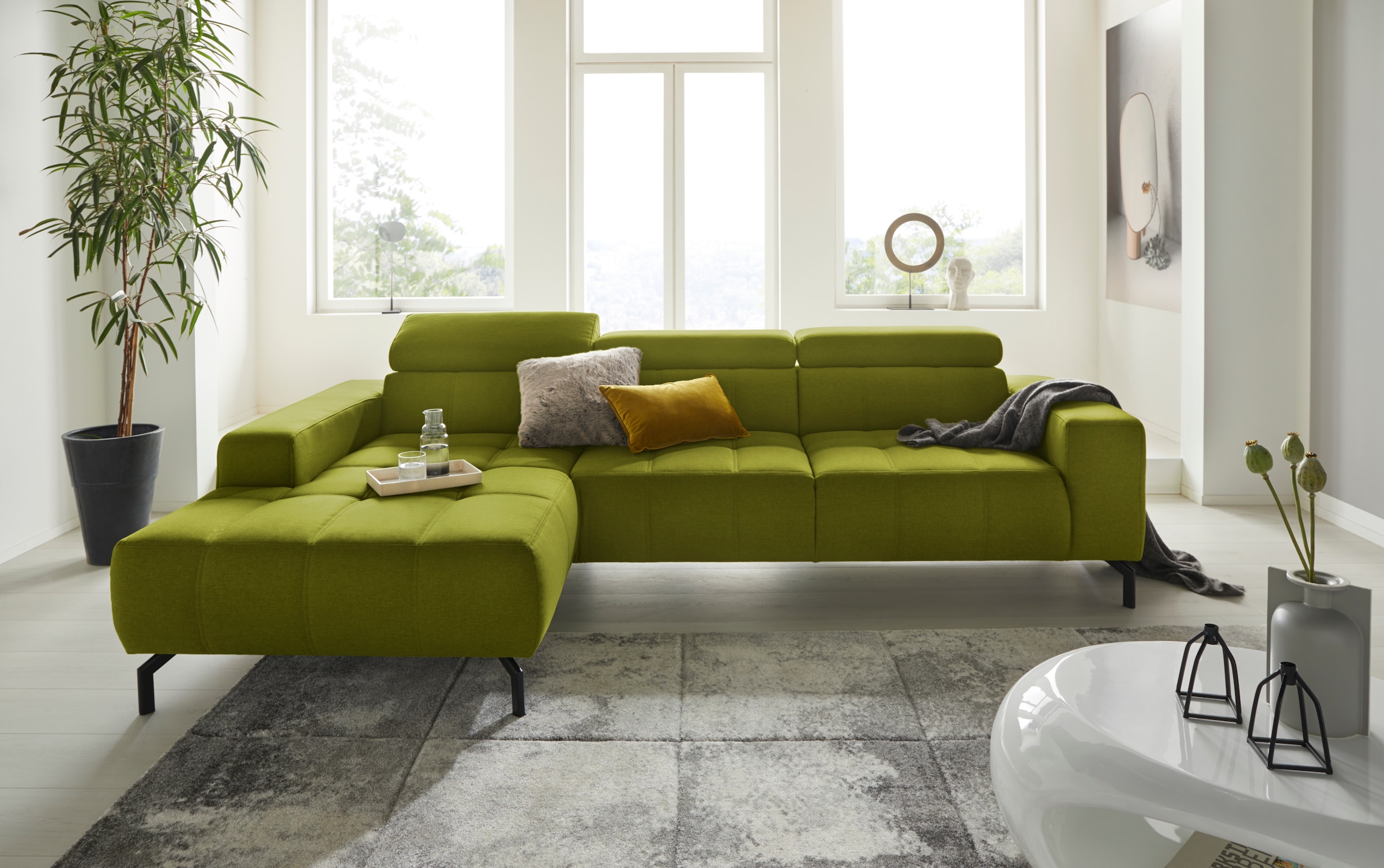 DOMO collection Ecksofa "Cunelli tolle Sitznähte als Designelement, fester Sitzkomfort, L-Form" whlw. verstellbare Kopfteile, passend für gängige Saugroboter
