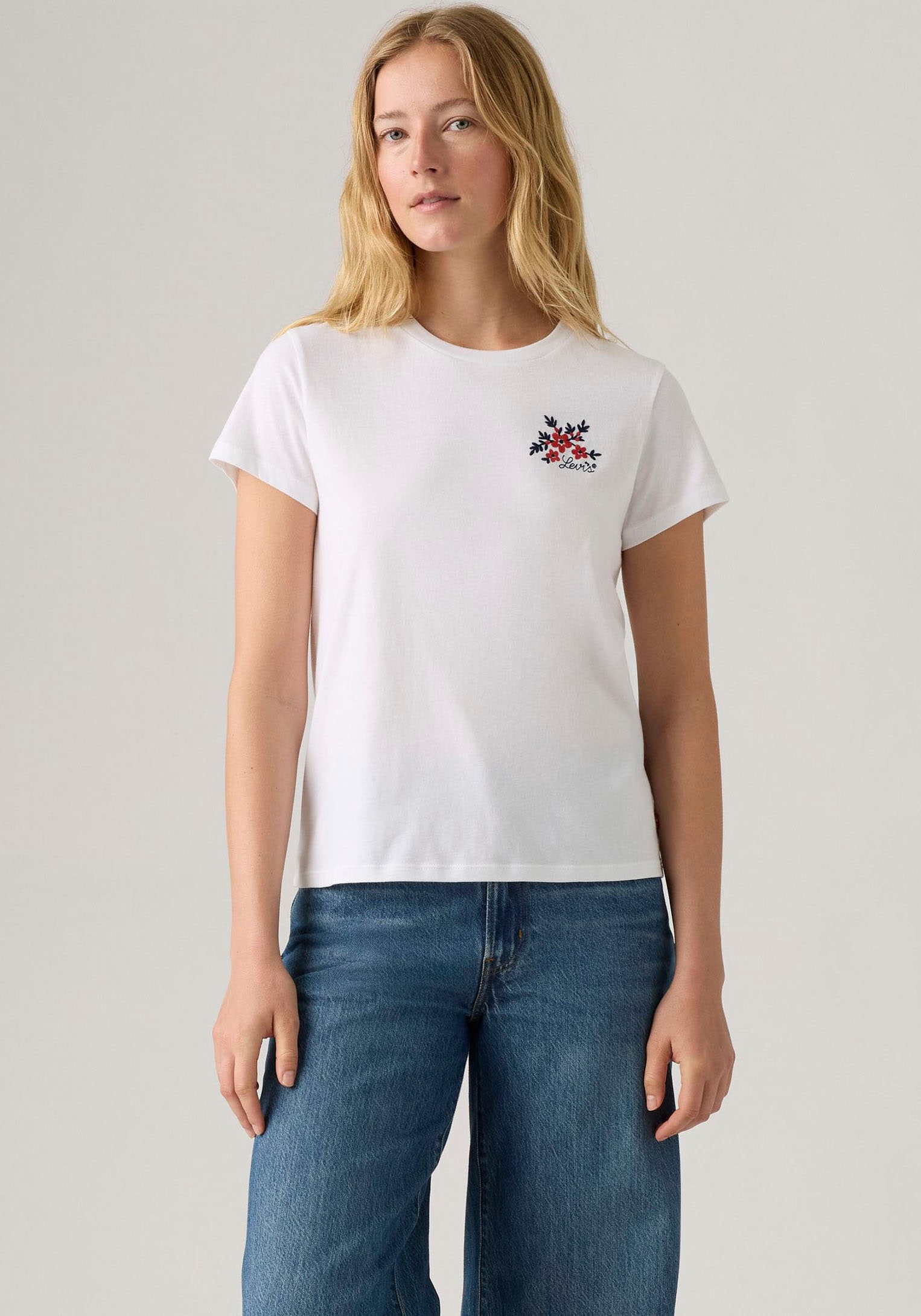 Levis 1100000002199 "THE PERFECT TEE" mit Batwing-Logoprint