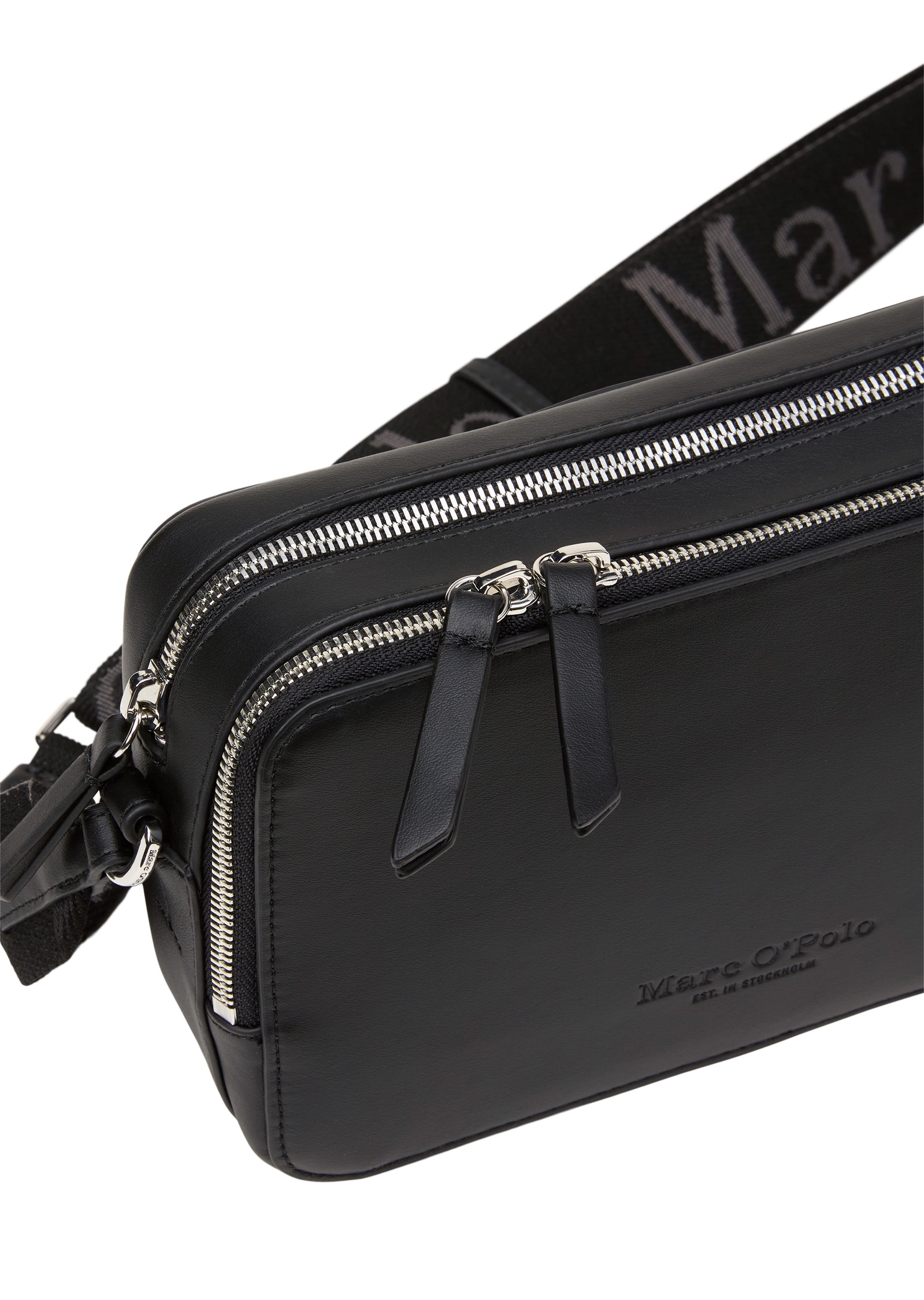 Marc O'Polo Accessories Umhängetasche »VALA«, Bodybag, Schultertasche mit breitem Logo-Gurtband