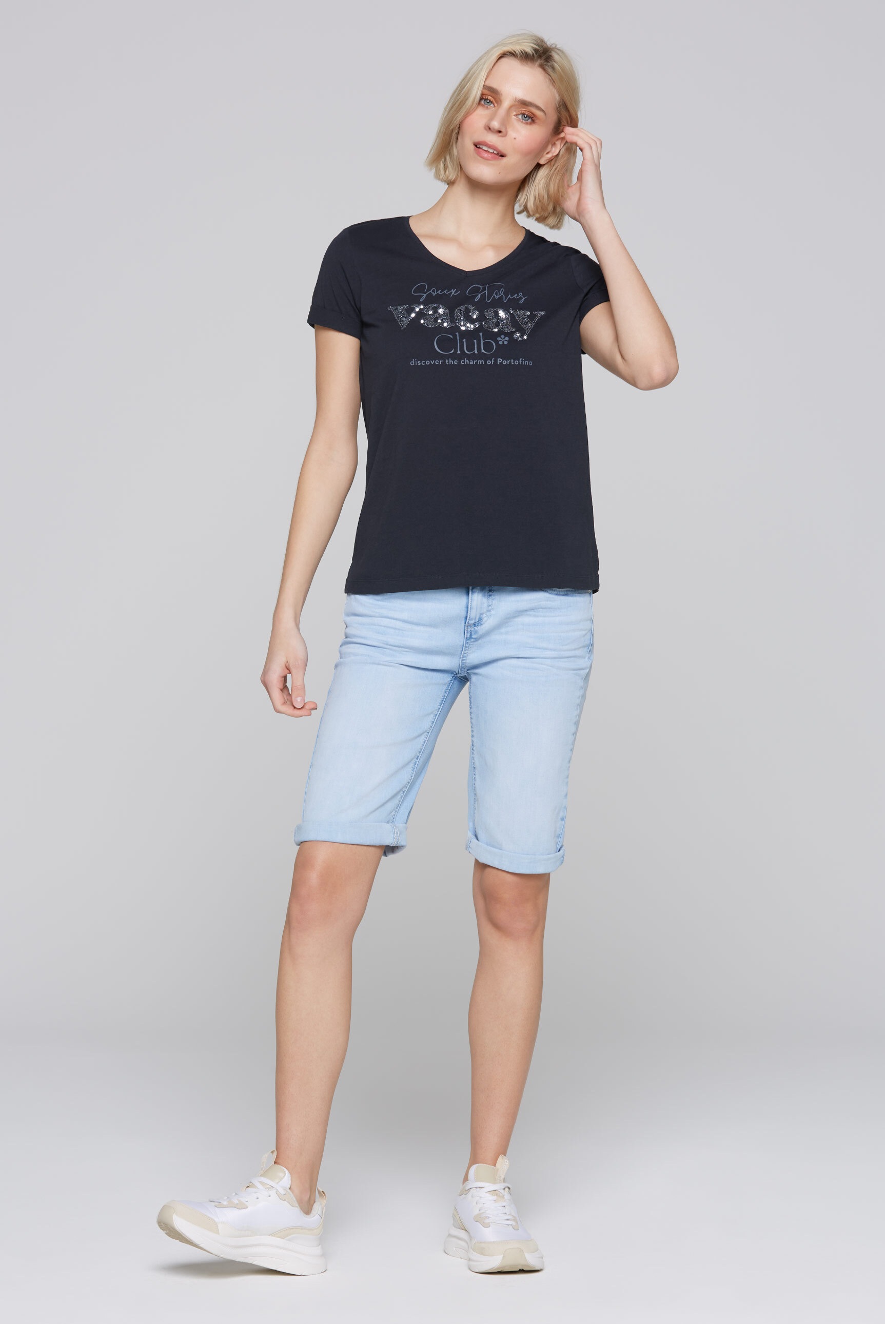 SOCCX V-Shirt, mit Seitenschlitze