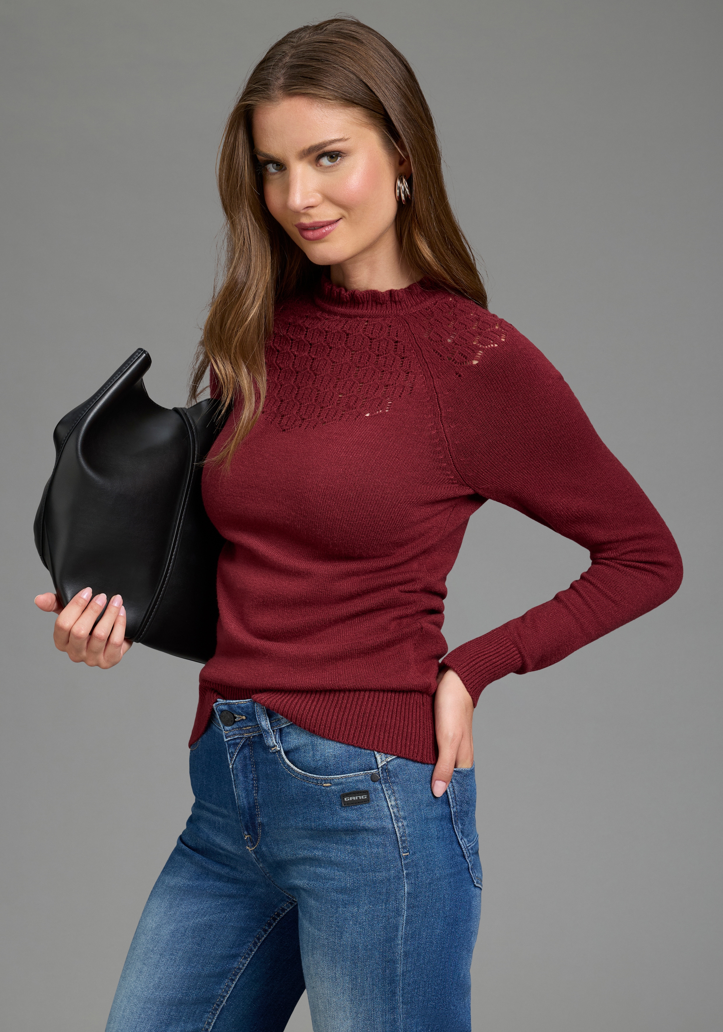 Laura Scott Strickpullover "aus Ajourstrick, mit figurbetonter Passform" aus weicher Viskosemischung, mit Wellenkante
