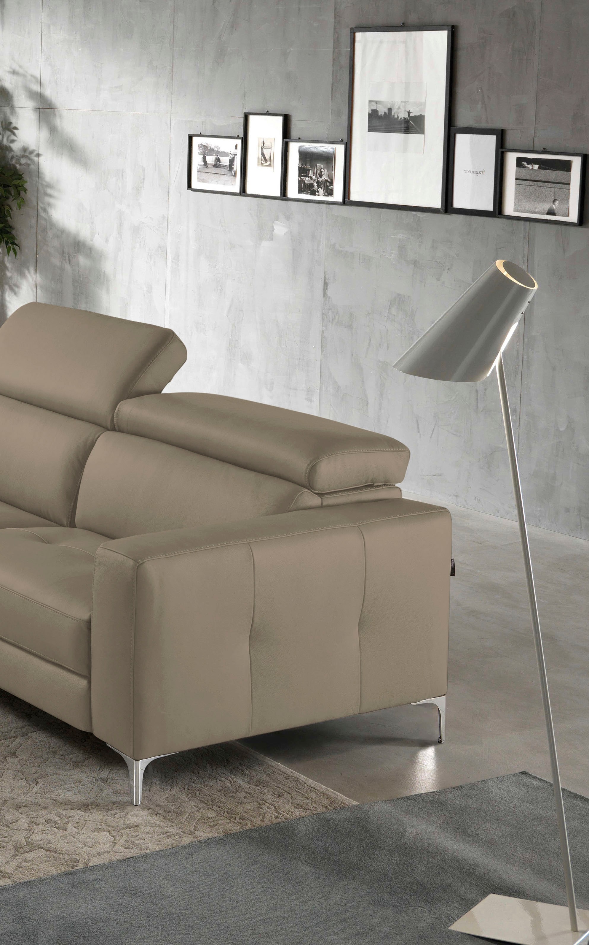Egoitaliano Ecksofa »Matt, hoher Sitzkomfort und aufwendige Detailverarbeitung, L-Form«, mit Ottomane, inkl. verstellbarer Kopfteile zum Relaxen